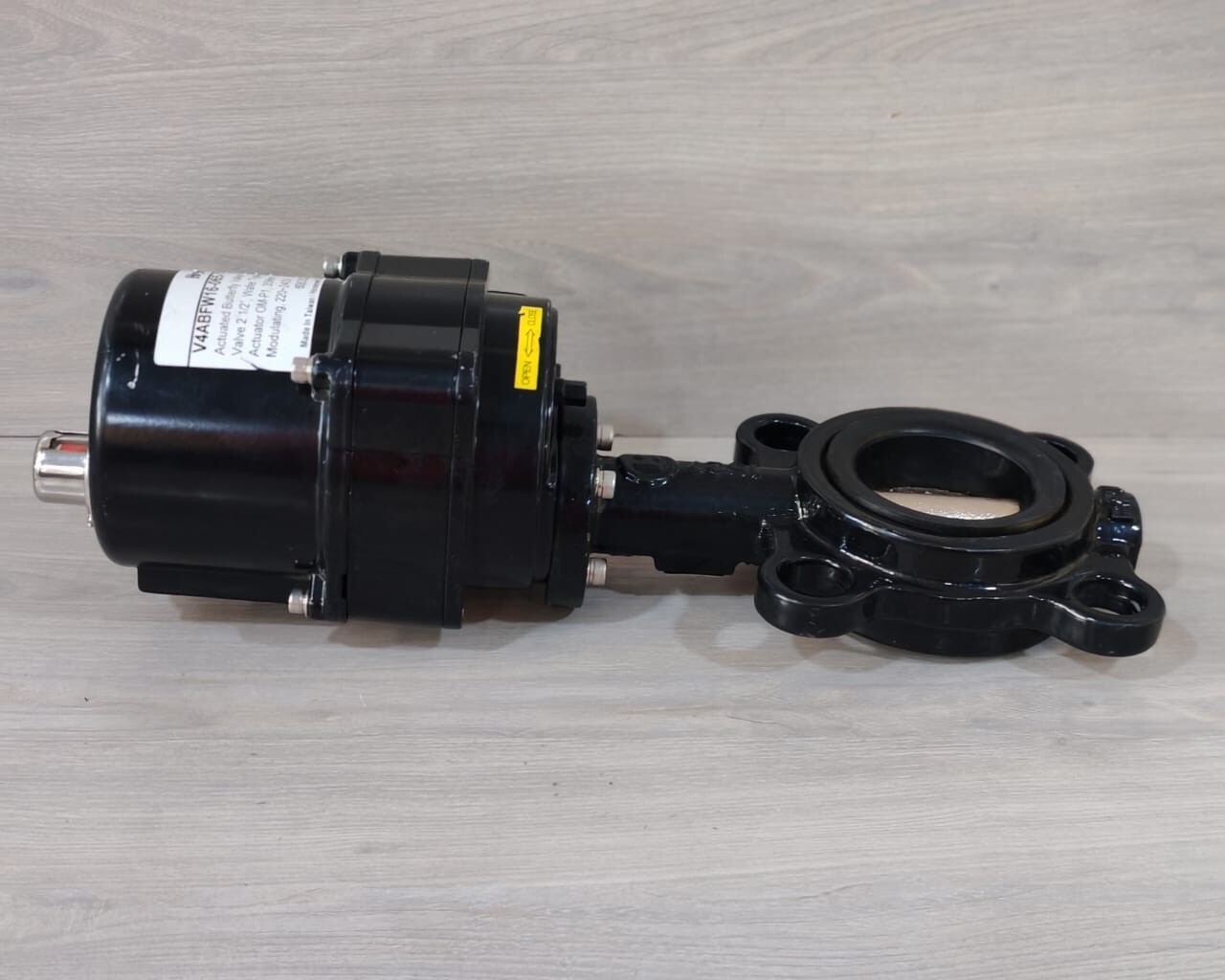 Honeywell V4ABFW16-065-112 HONEYWELL V4ABFW16-065-112 ACTUATED BUTTERFLY VALVE 2 1/2" WAFER TYPE PN16 4