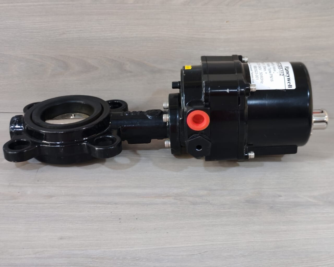 Honeywell V4ABFW16-065-112 HONEYWELL V4ABFW16-065-112 ACTUATED BUTTERFLY VALVE 2 1/2" WAFER TYPE PN16 5