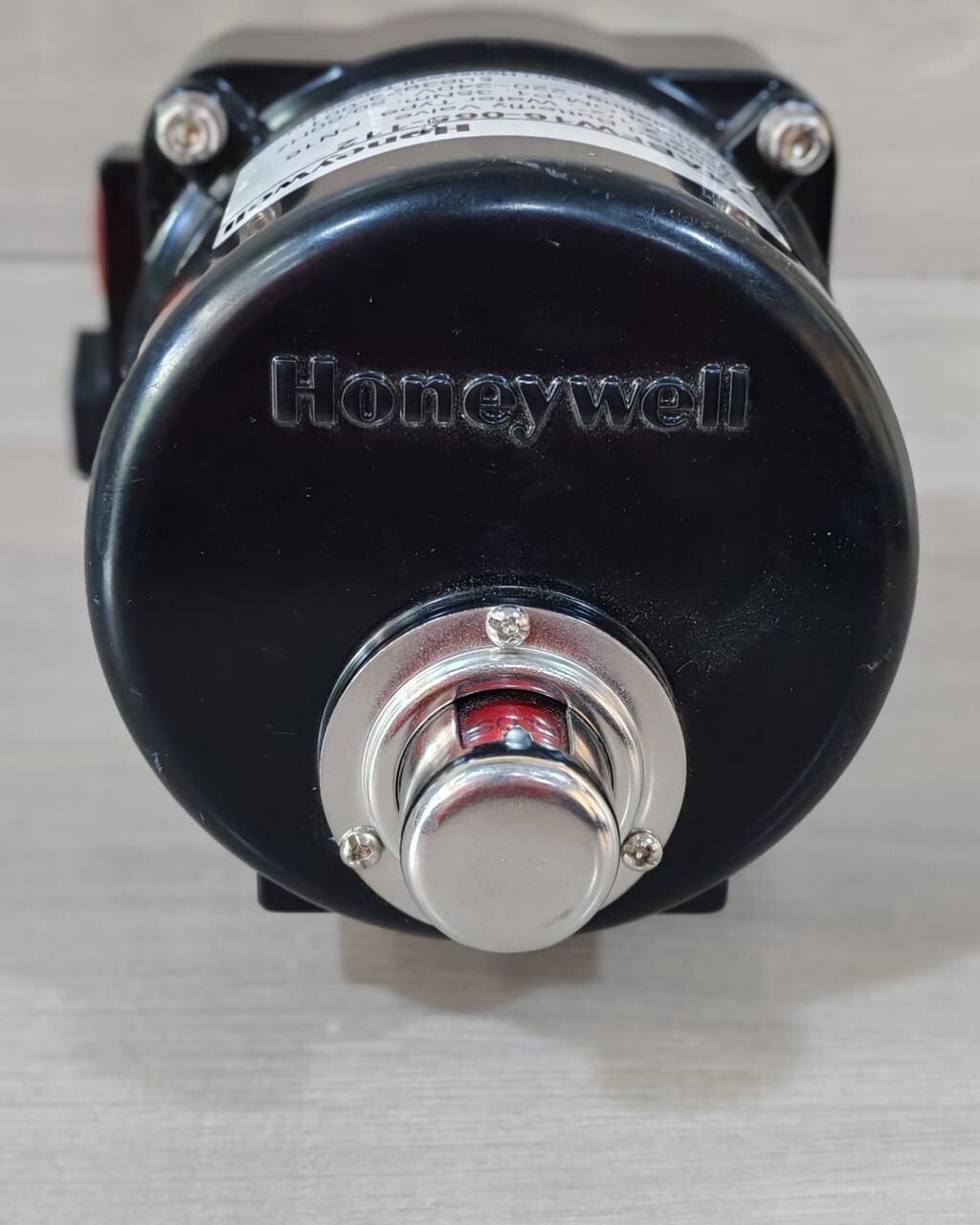 Honeywell V4ABFW16-065-112 HONEYWELL V4ABFW16-065-112 ACTUATED BUTTERFLY VALVE 2 1/2" WAFER TYPE PN16 6