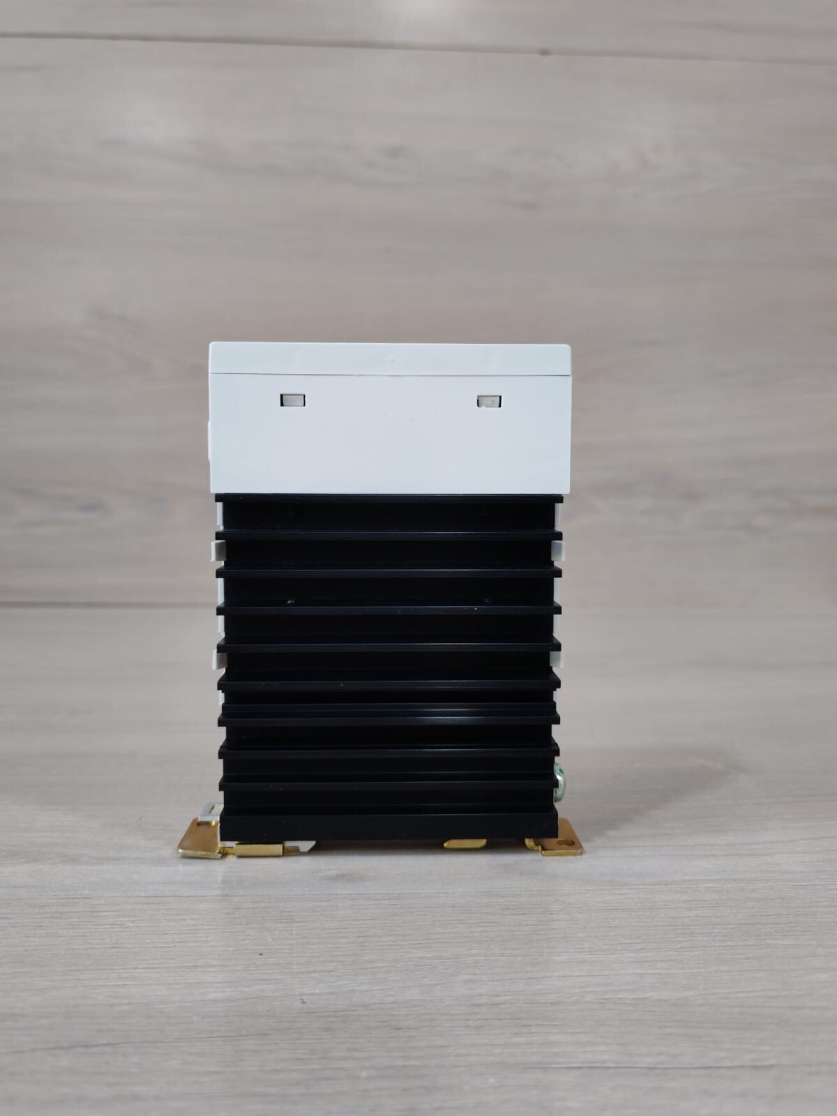Crouzet GNR30DCZ GNR30DCZ Crouzet 30A 48-600VAC Solid State Relay 9