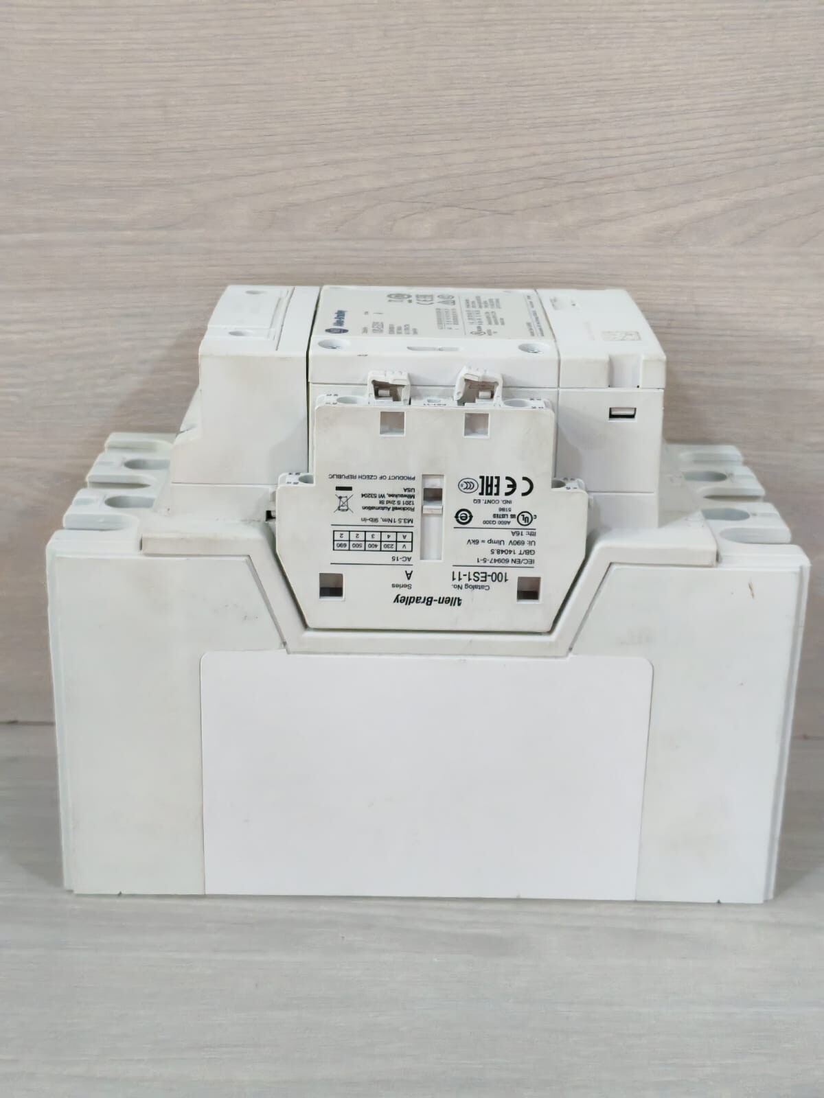 Allen-Bradley 100-E205 ALLEN BRADLEY 100-E205 SER.A 3-POLE DIRECT ONLINE CONTRACTOR 6
