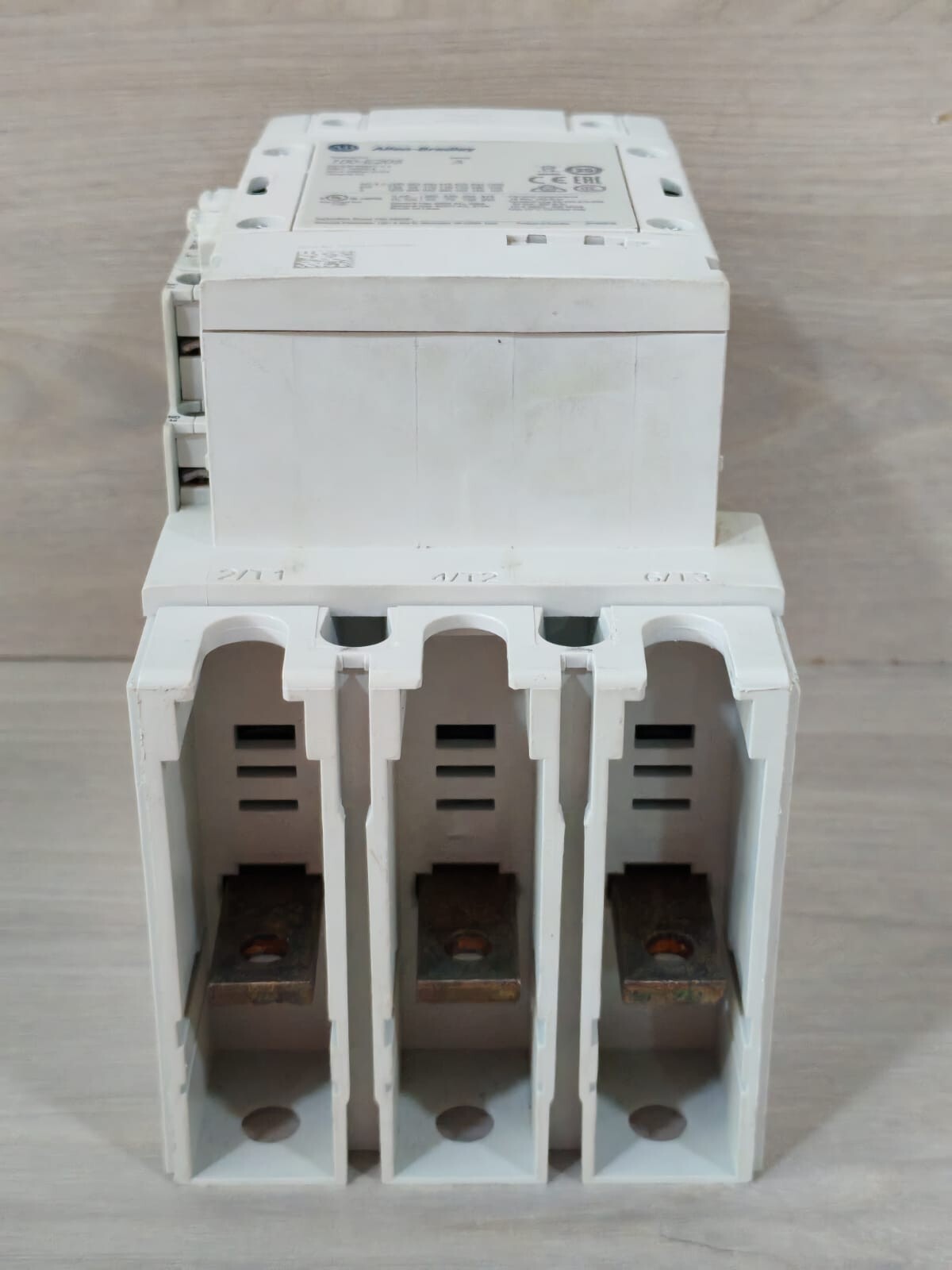 Allen-Bradley 100-E205 ALLEN BRADLEY 100-E205 SER.A 3-POLE DIRECT ONLINE CONTRACTOR 9