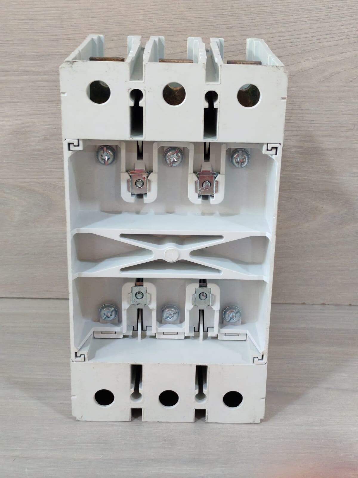 Allen-Bradley 100-E205 ALLEN BRADLEY 100-E205 SER.A 3-POLE DIRECT ONLINE CONTRACTOR 10