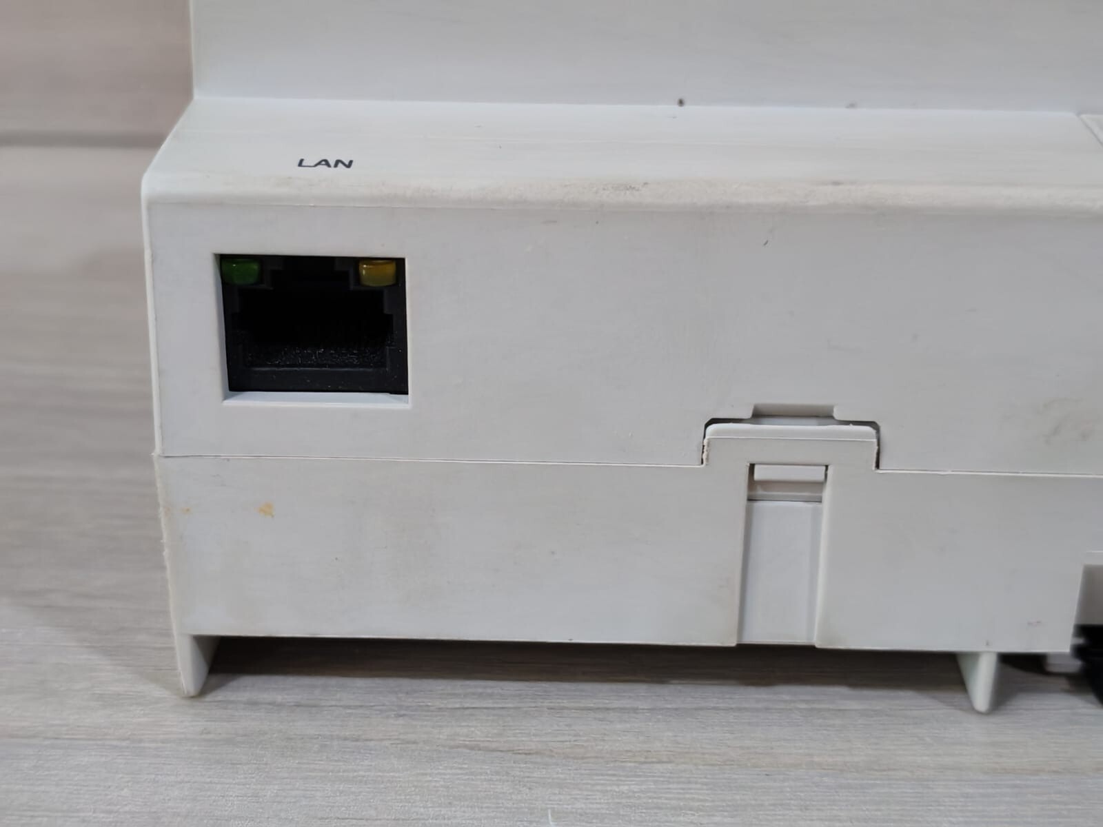 ABB YSM04-CP ABB YSM04-CP CP ADAPTOR 27V 100mA 9