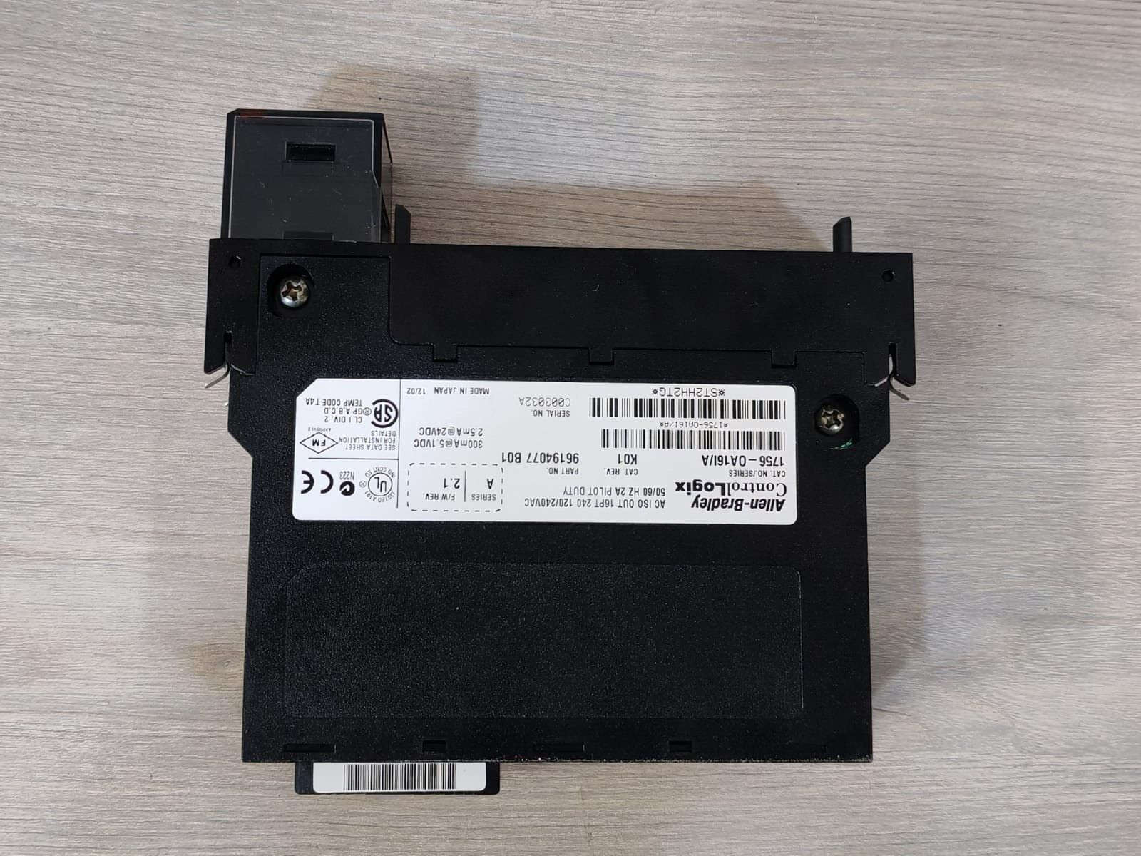 Allen-Bradley 1756-0A16I/A ALLEN-BRADLEY 1756-0A16I/A CONTROLOGIX 96194077 B01 4