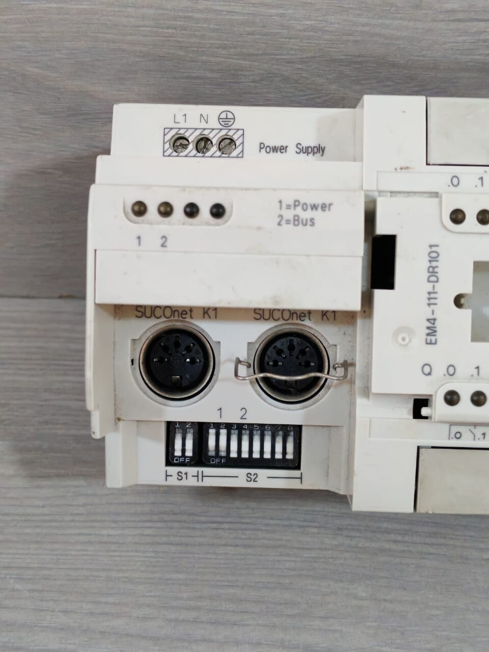 Moeller EM4-111-DR1 MOELLER EM4-111-DR1 230VAC 0,03A POWER SUPPLY 2
