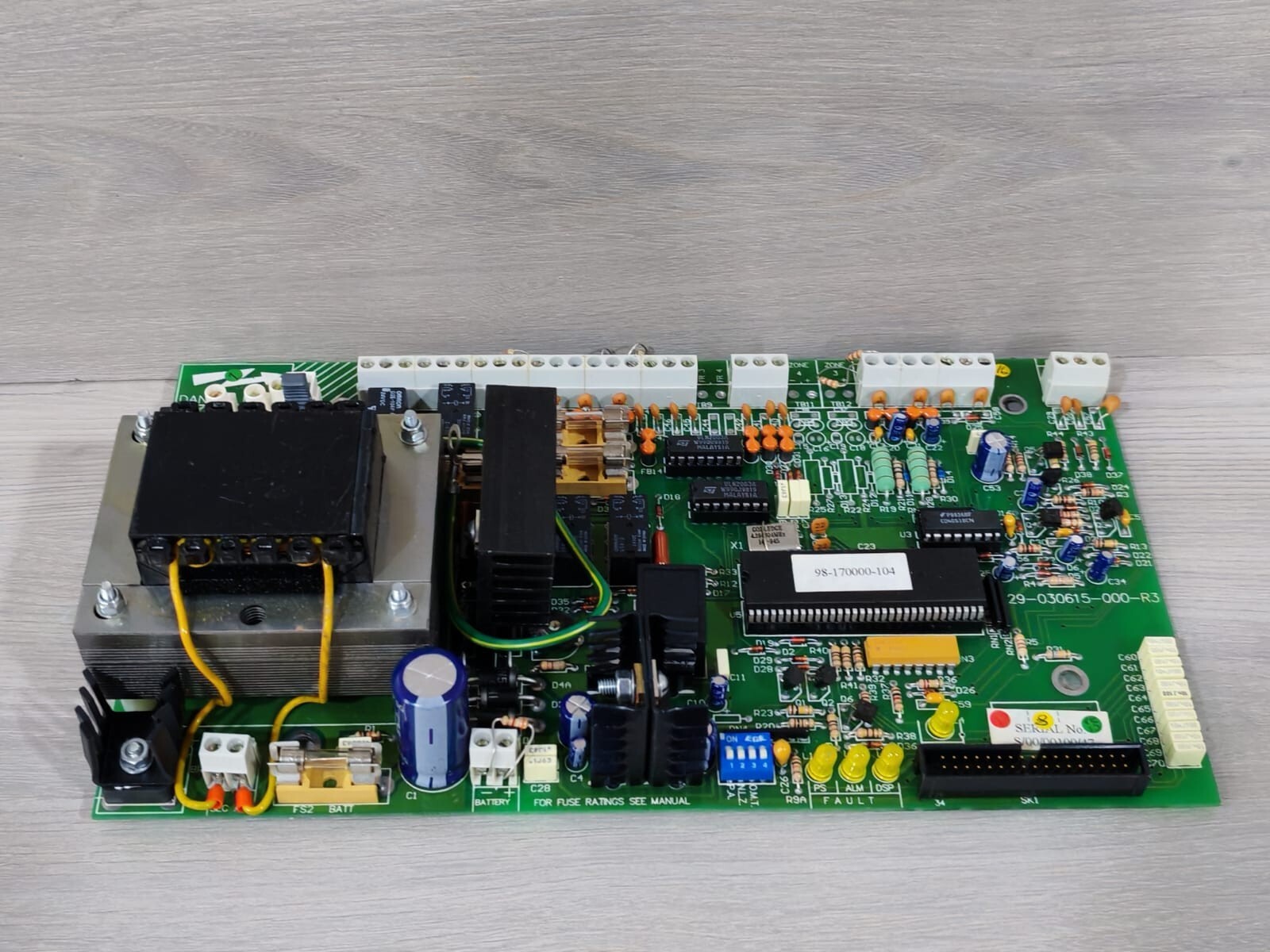 Unbranded 29-030615-000-R3 C1470 Issue 5 27-06-2000 Mother Board 29-030615-000-R3 3