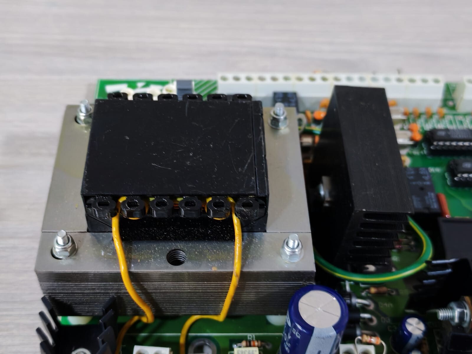 Unbranded 29-030615-000-R3 C1470 Issue 5 27-06-2000 Mother Board 29-030615-000-R3 4