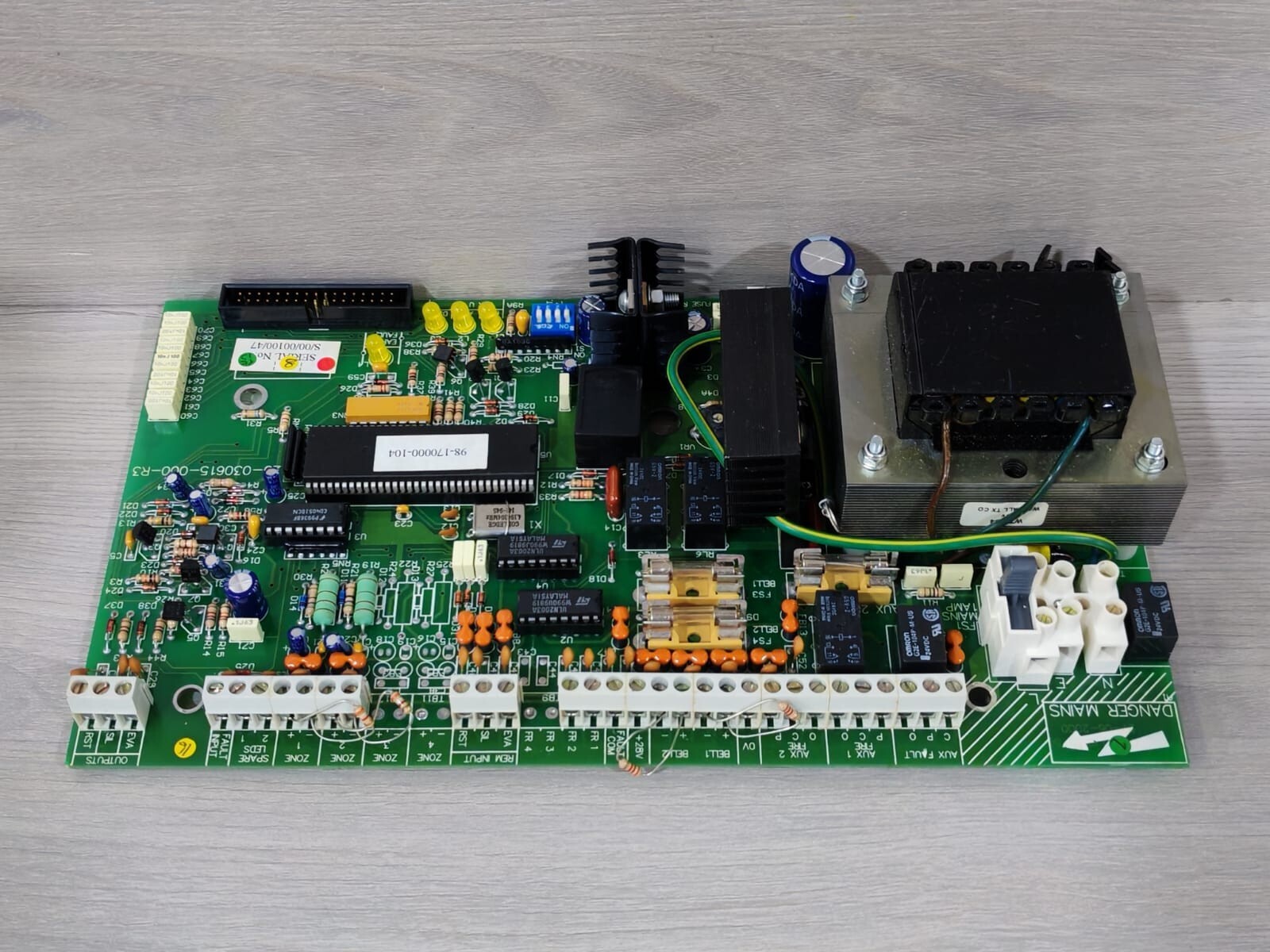 Unbranded 29-030615-000-R3 C1470 Issue 5 27-06-2000 Mother Board 29-030615-000-R3 5