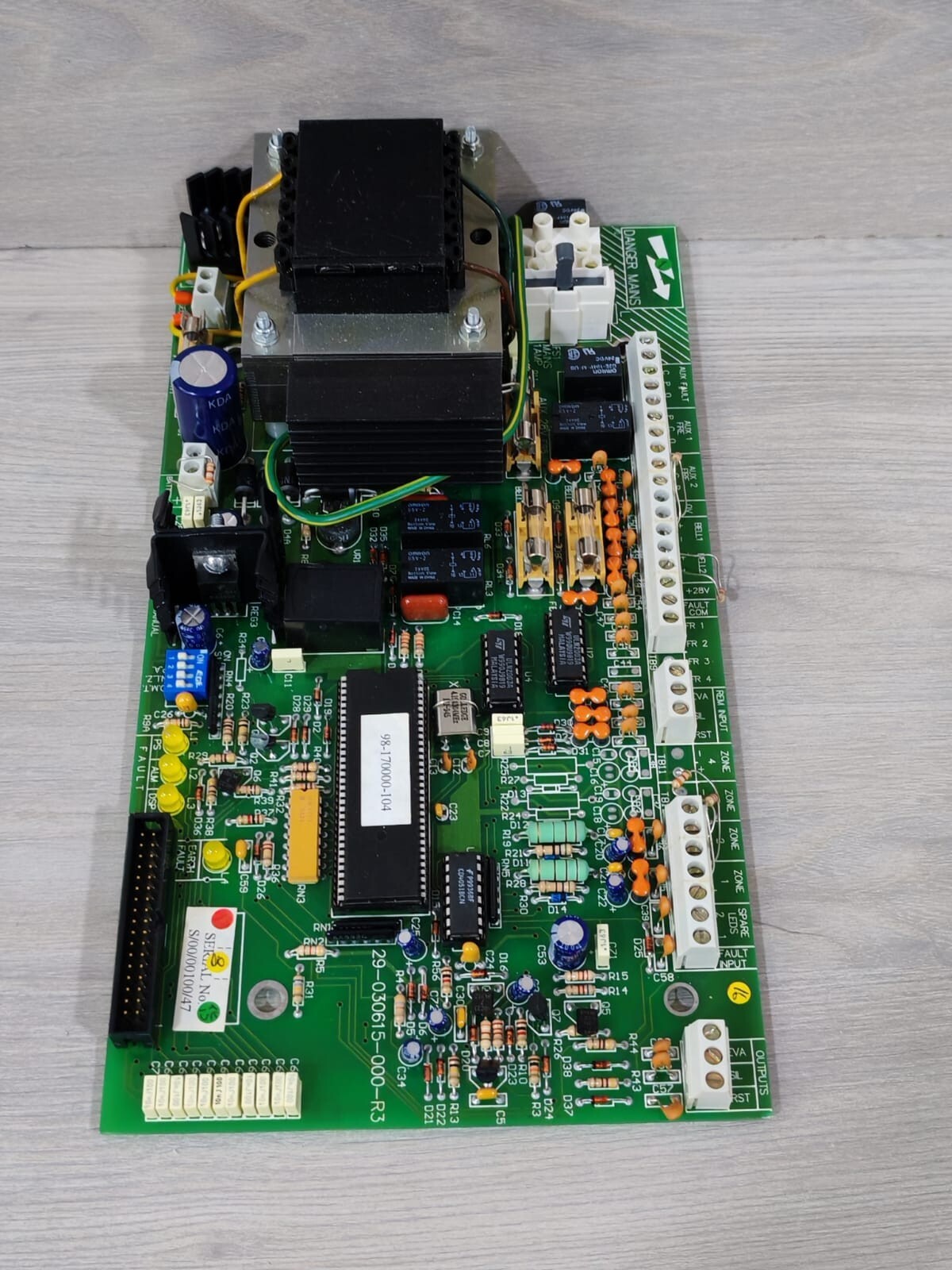 Unbranded 29-030615-000-R3 C1470 Issue 5 27-06-2000 Mother Board 29-030615-000-R3 7