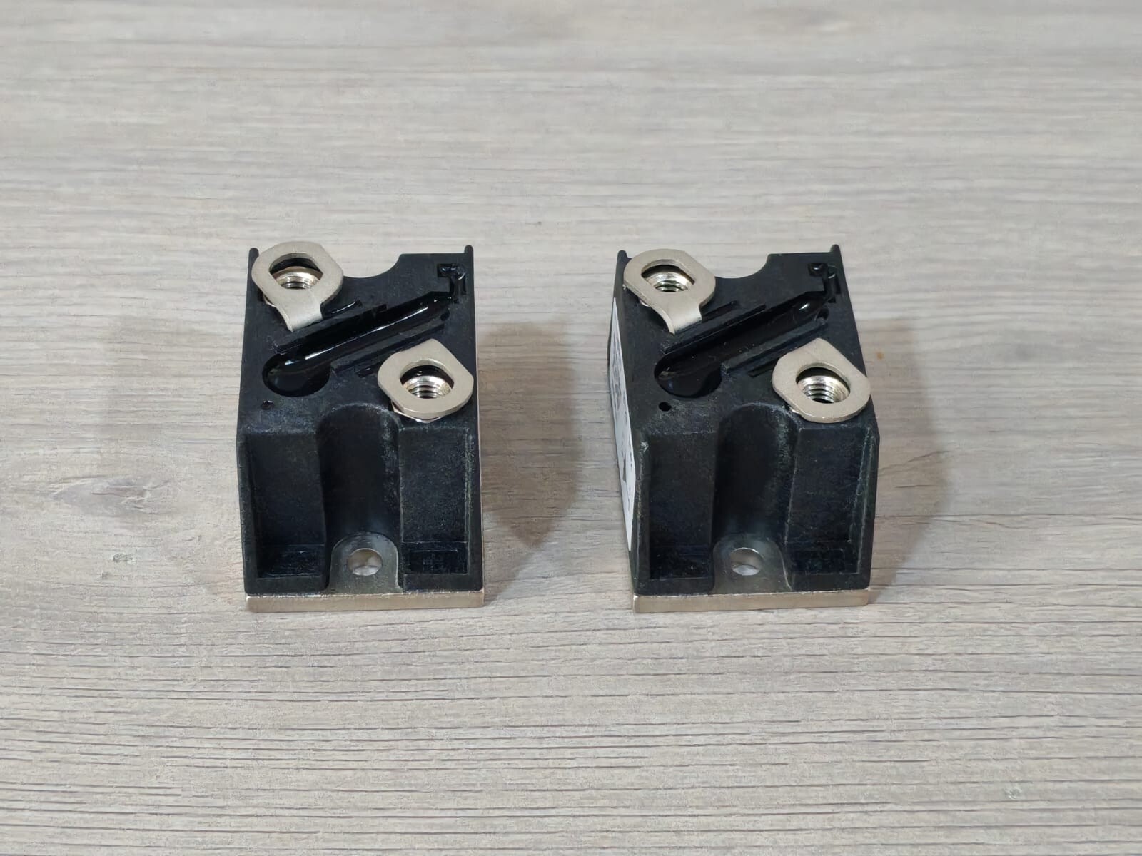 Unbranded T70HF120 SEMICONDUCTORS T70HF120 IGBT Module 4