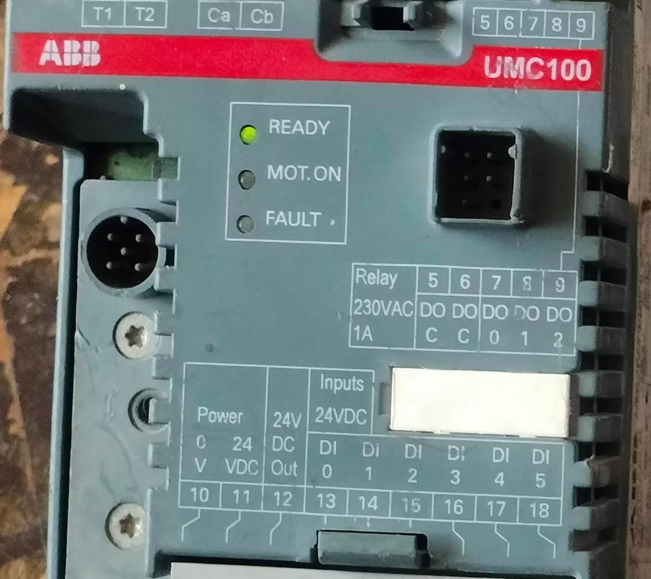 ABB 1SAJ520000R0101 ABB 1SAJ520000R0101 UMC100-FBP.0 B3 UNIVERSAL MOTOR CONTROL 24VDC 9W 2