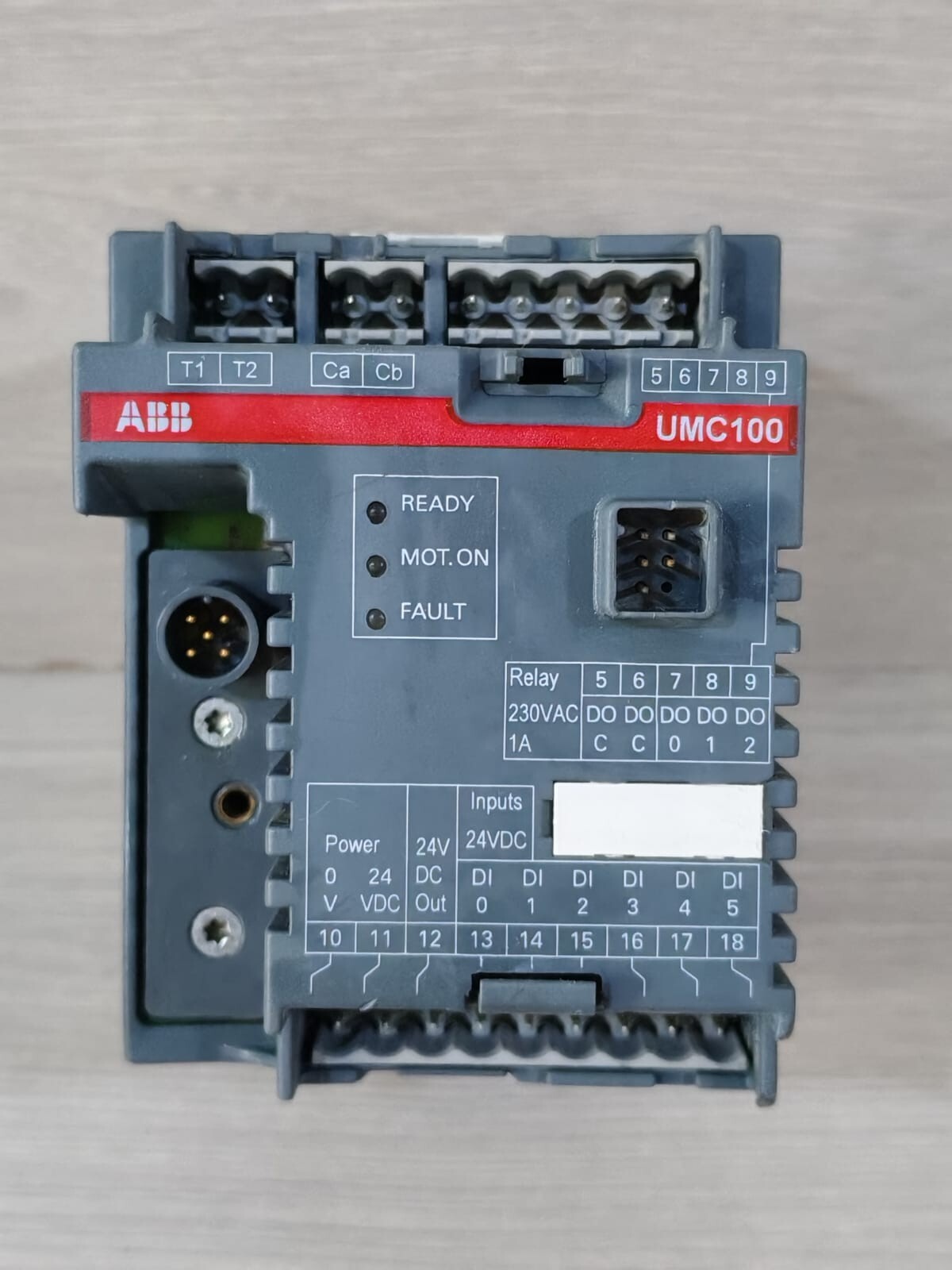 ABB 1SAJ520000R0101 UMC100-FBP.0 B3 UNIVERSAL MOTOR CONTROL 24VDC 9W