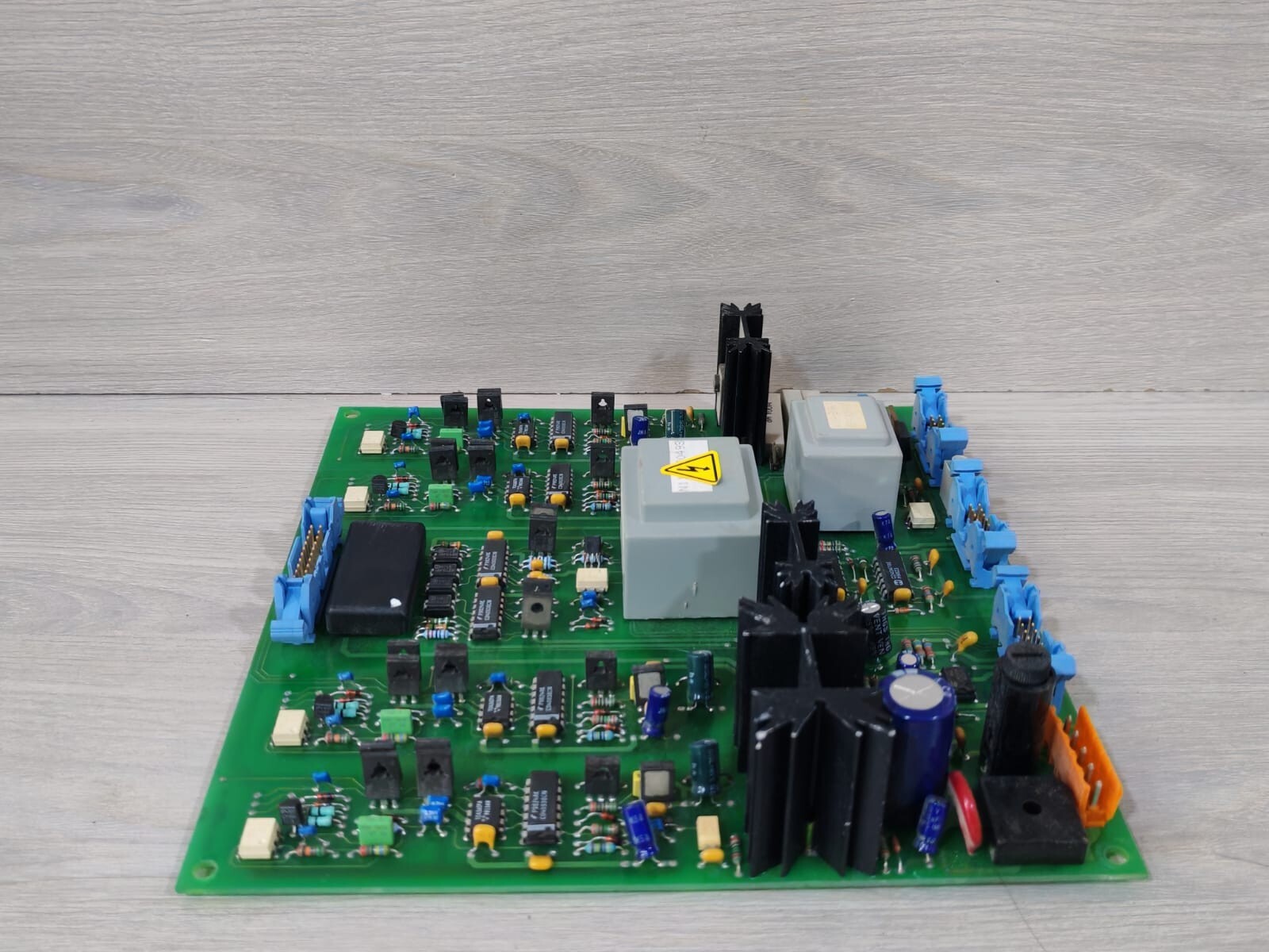 SALICRU BM002F00 SALICRU BM002F00 ELECTRONIC DRIVER BOARD 6