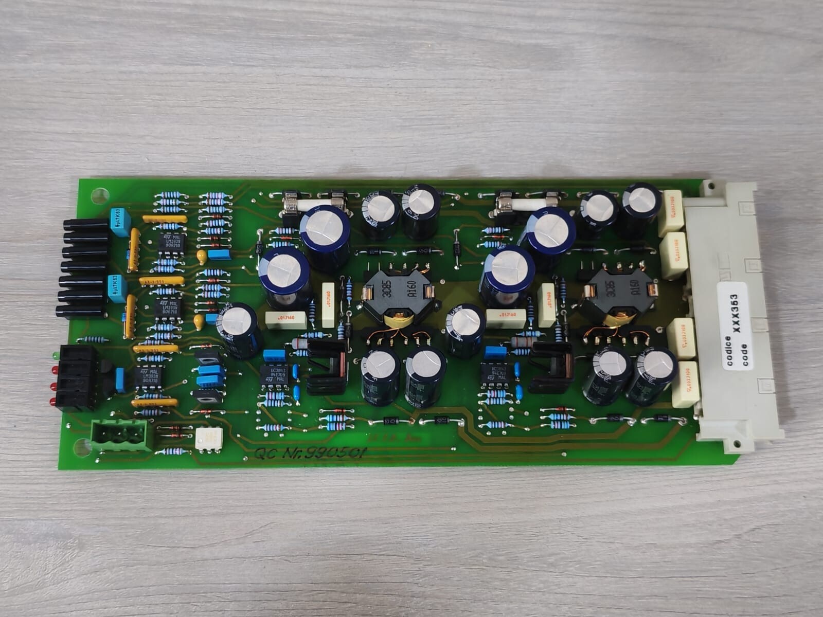 Unbranded IS.1.B Bau 990501 PCB IS.1.B Bau 990501 Circuit Board 4