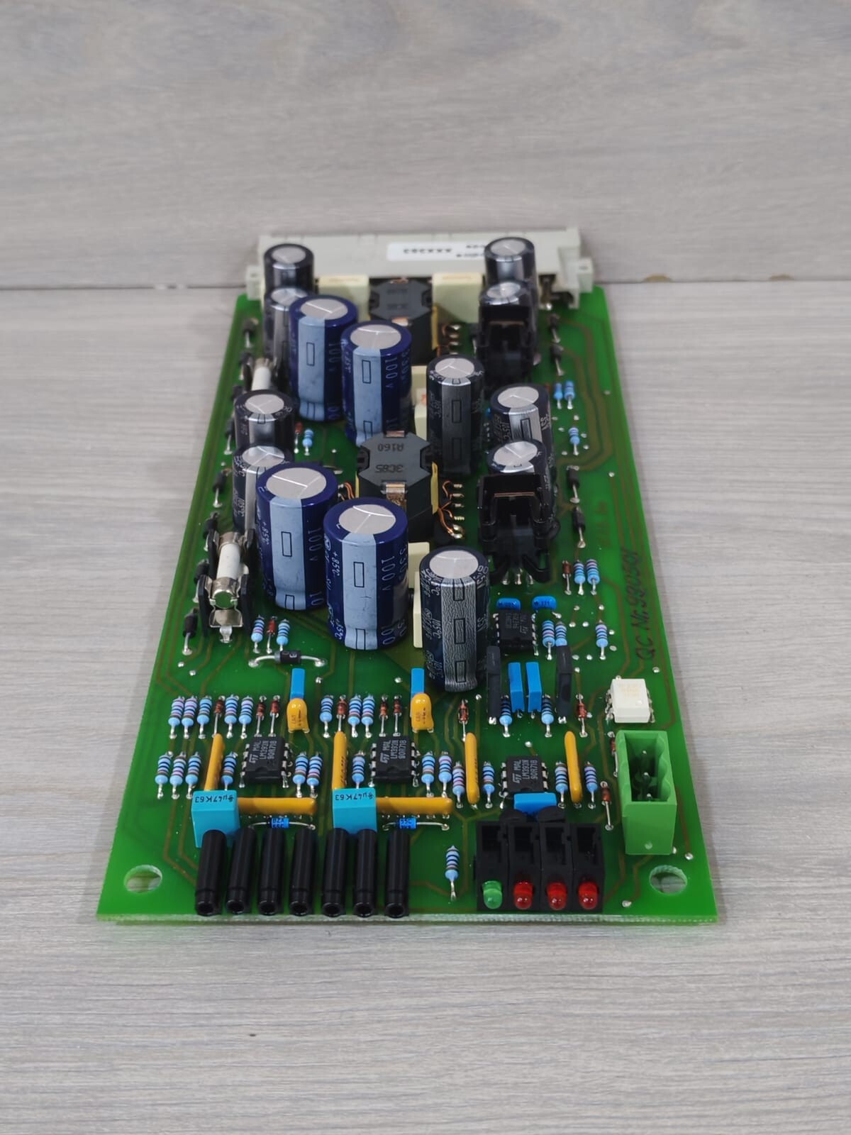 B IS.1.B Bau 990501 Circuit Board