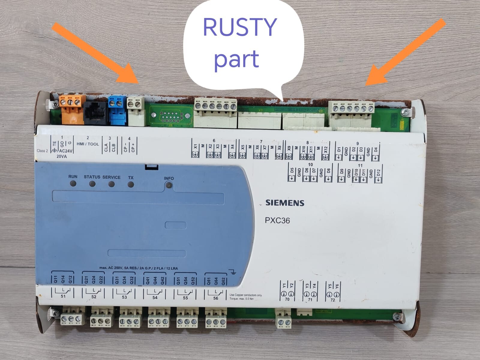 Siemens PXC36 SIEMENS PXC36 AUTOMATION STATION- WITH RUSTY PART 2