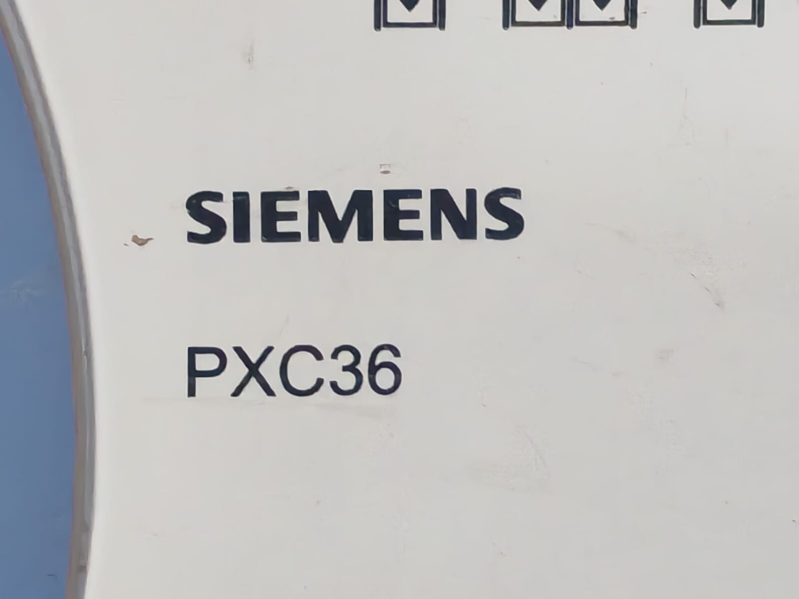 Siemens PXC36 SIEMENS PXC36 AUTOMATION STATION- WITH RUSTY PART 3