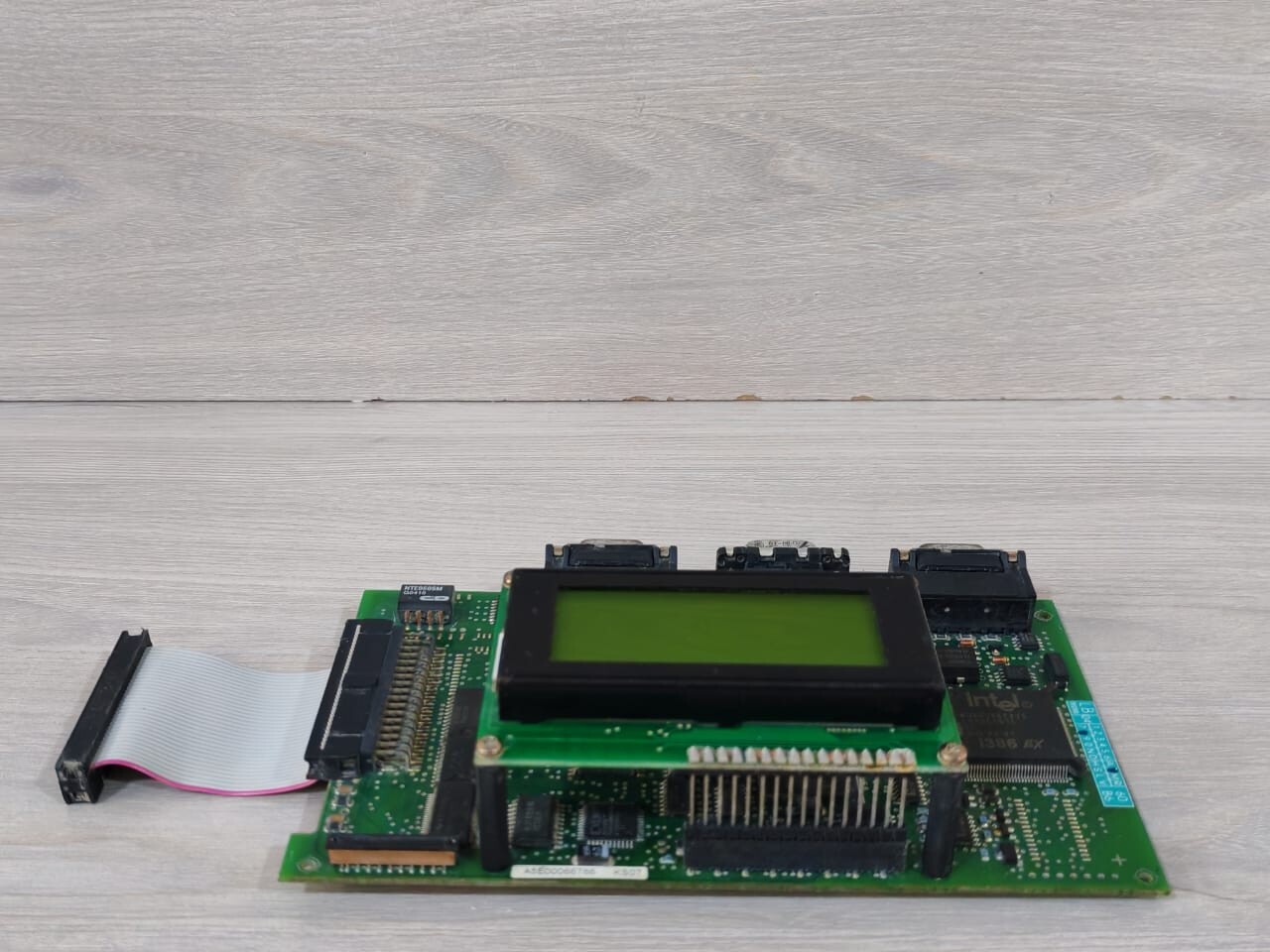 Siemens J31070-A5413-F006-C1-85 SIEMENS A5E00066789 KS07/J31070-A5413-F006-C1-85 BOARD W/ PC 1604A B LCD PANEL 6