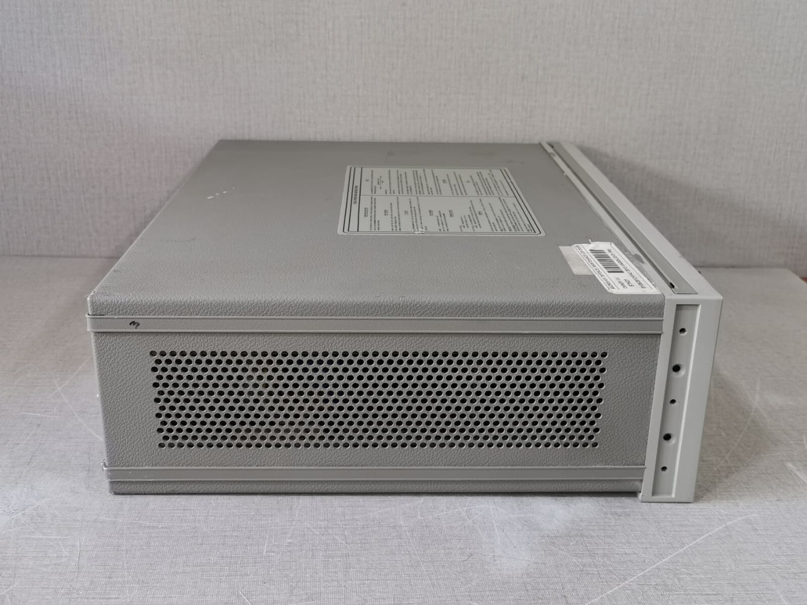 HP PACKARD5335A HP Hewlett Packard 5335A Universal Counter 8