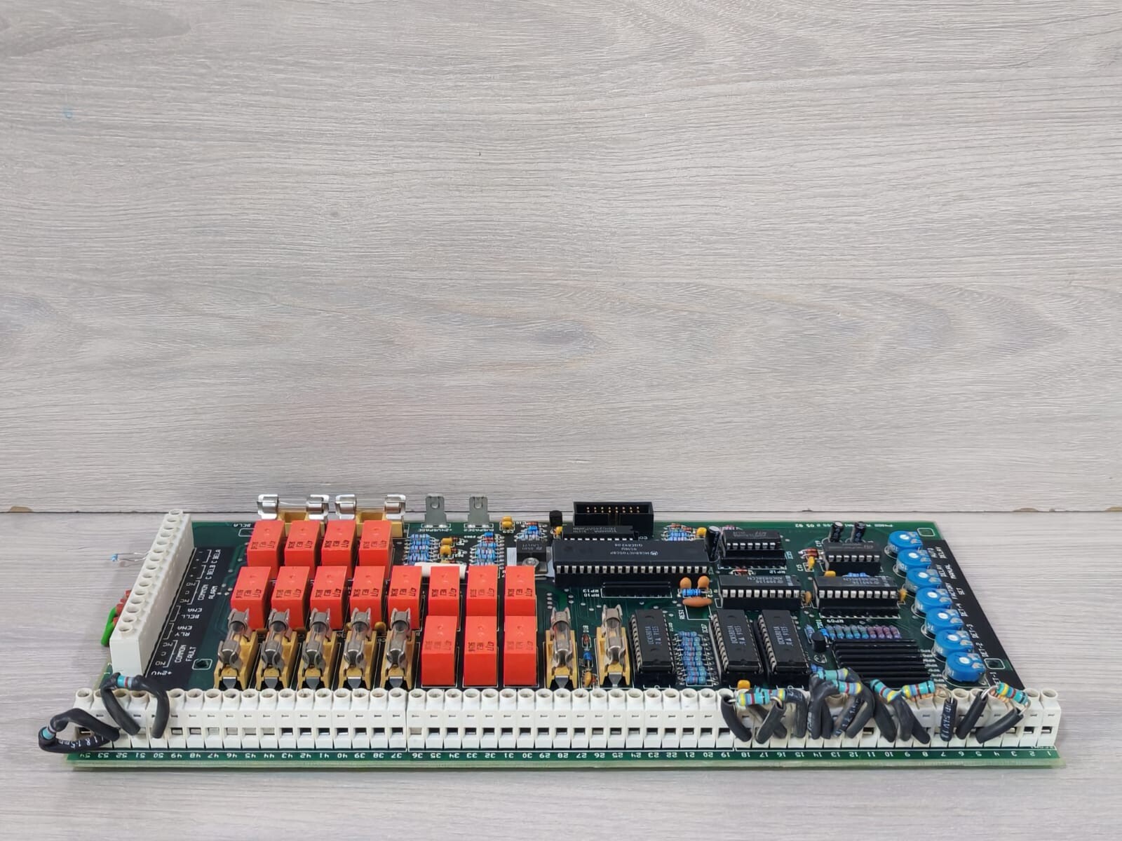 UNKNOWN P4002 MK3 MAIN2 ISS 2 P4002 MK3 MAIN2 ISS 2 PCB BOARD 5