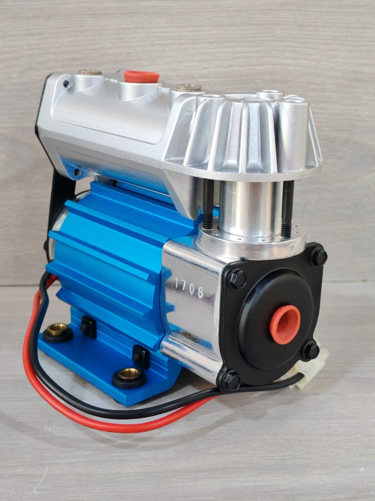 ARB CKSA12 ARB CKSA12 ON BOARD HIGH PERFORMANCE 12 VOLT DIFFERENTIAL AIR LOCKER COMPRESSOR 2