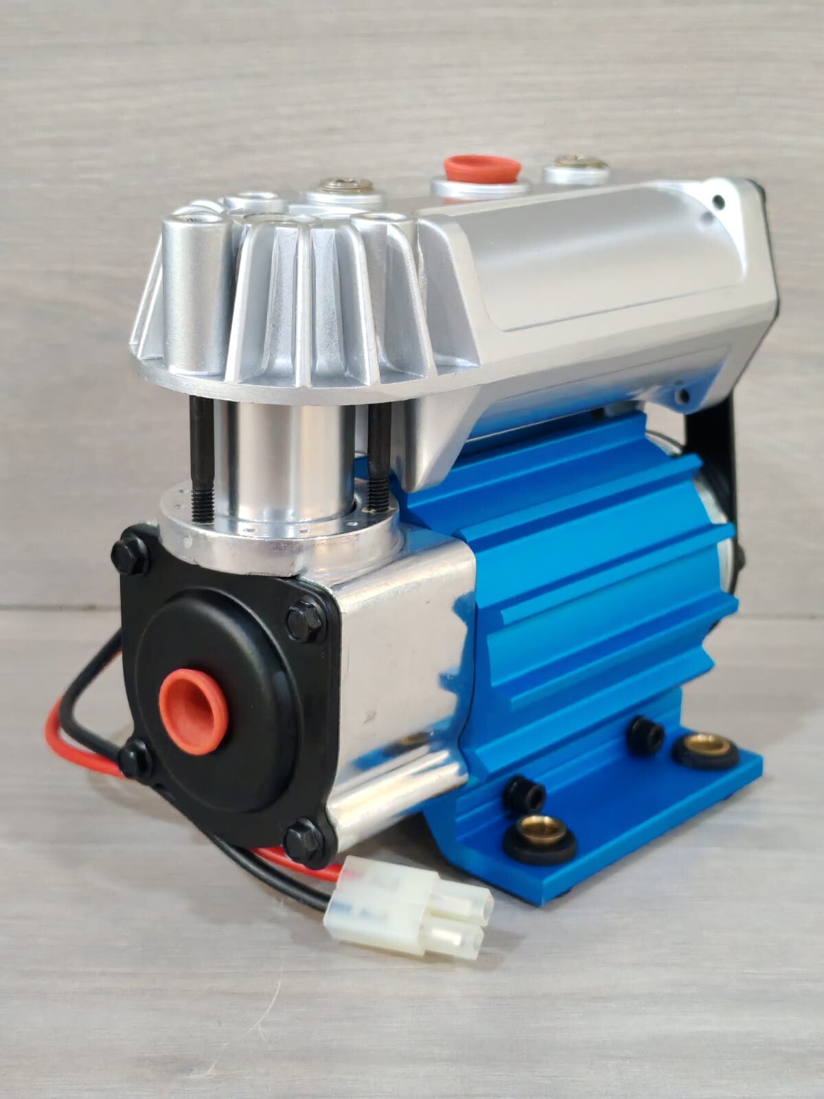 ARB CKSA12 ON BOARD HIGH PERFORMANCE 12 VOLT DIFFERENTIAL AIR LOCKER COMPRESSOR