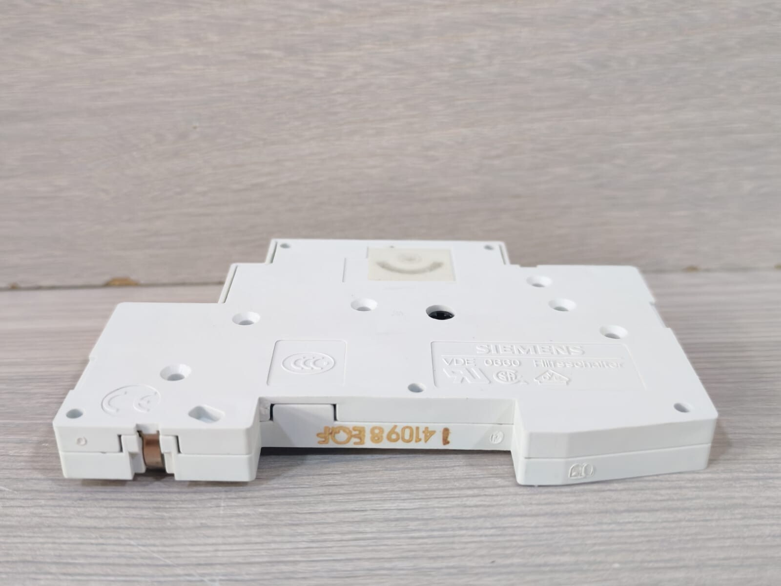 Siemens AUXILLARY SIEMENS 5SX9 100 AUXILLARY CIRCUIT SWITCH 8