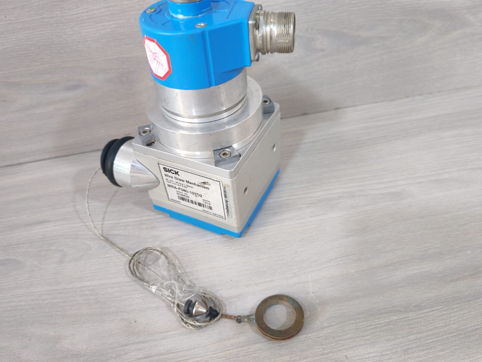 SICK ATM60-A1A0-K18 + MRA-F080-102D2 SICK ATM60-A1A0-K18 ABSOLUTE ENCODER + MRA-F080-102D2 WIRE DRAW MECHANISM 10