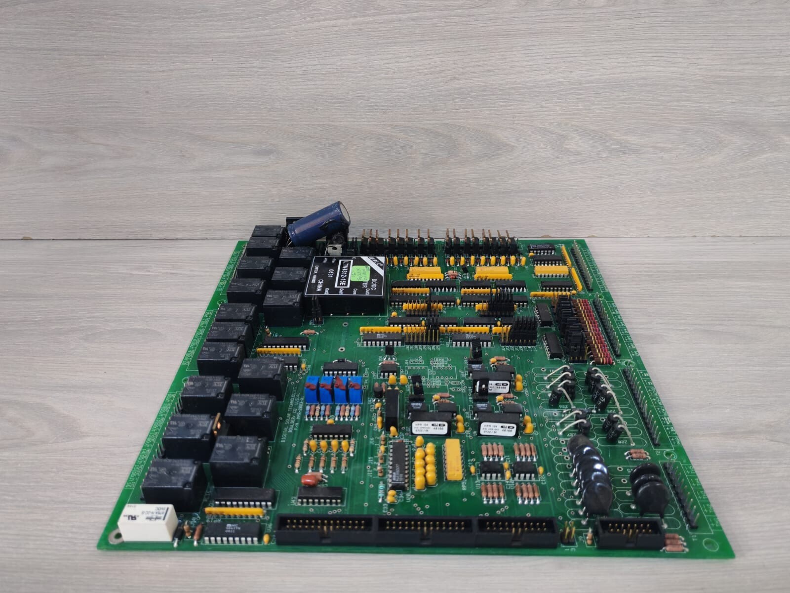 DIGITAL SOLAR TECHNOLOGIES MPR-2003-01 DIGITAL SOLAR TECHNOLOGIES BOULDER MPR-2003-01 PCB BOARD 4