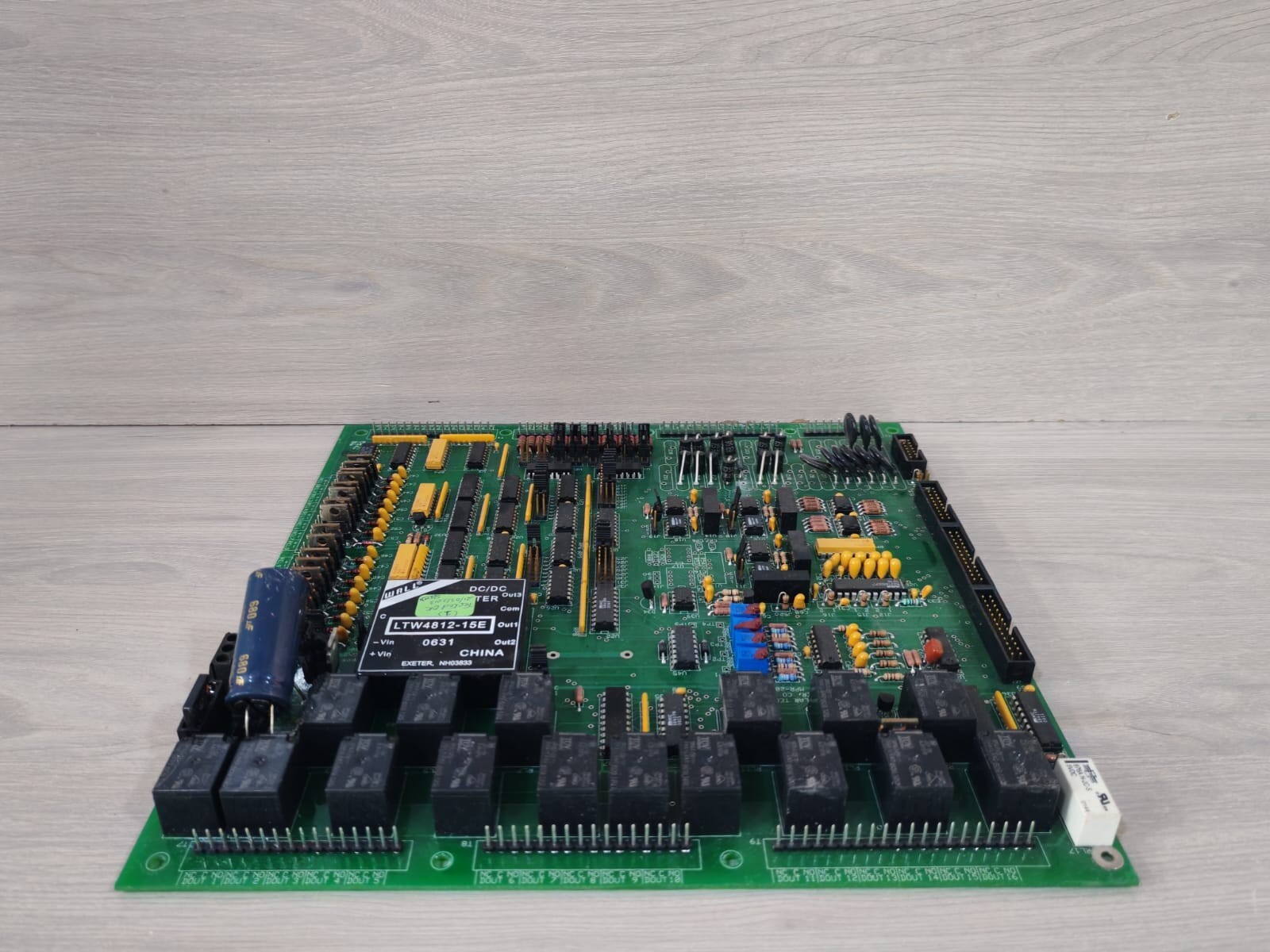 DIGITAL SOLAR TECHNOLOGIES MPR-2003-01 DIGITAL SOLAR TECHNOLOGIES BOULDER MPR-2003-01 PCB BOARD 6