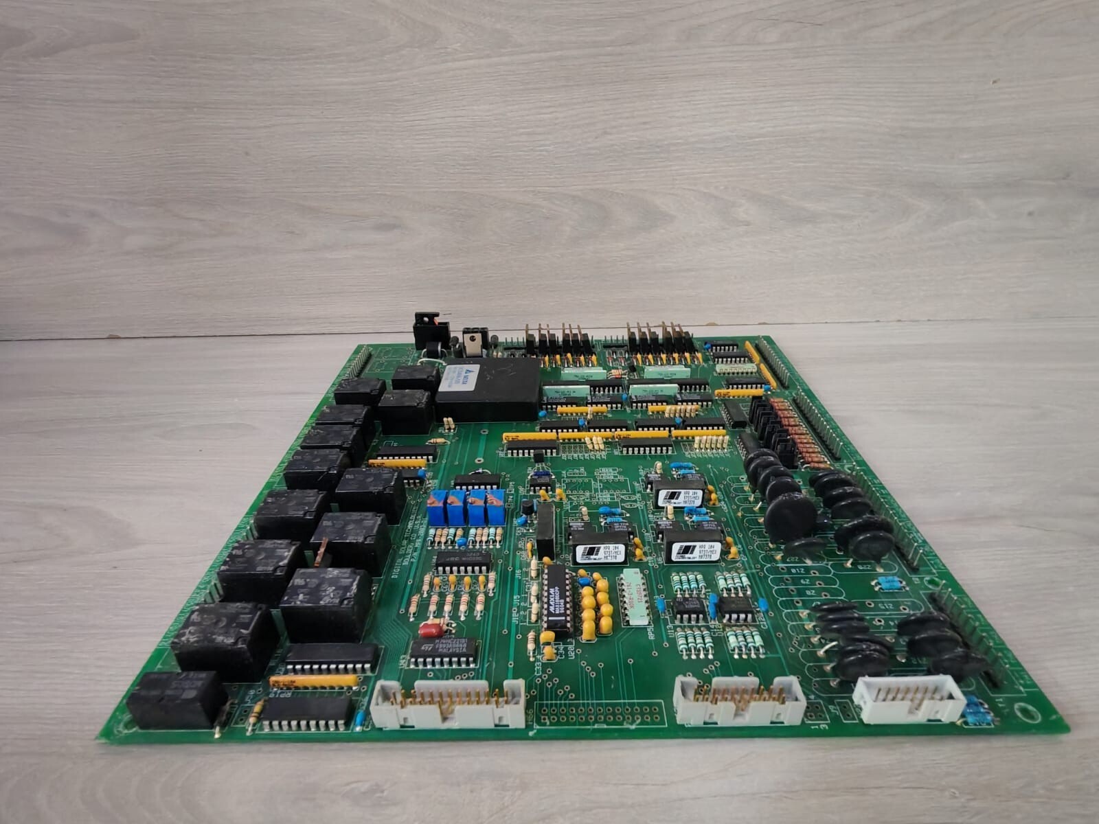DIGITAL SOLAR TECHNOLOGIES MPR-2003-01 DIGITAL SOLAR TECHNOLOGIES BOULDER MPR-2003-01 PCB BOARD [OTHERS] 5