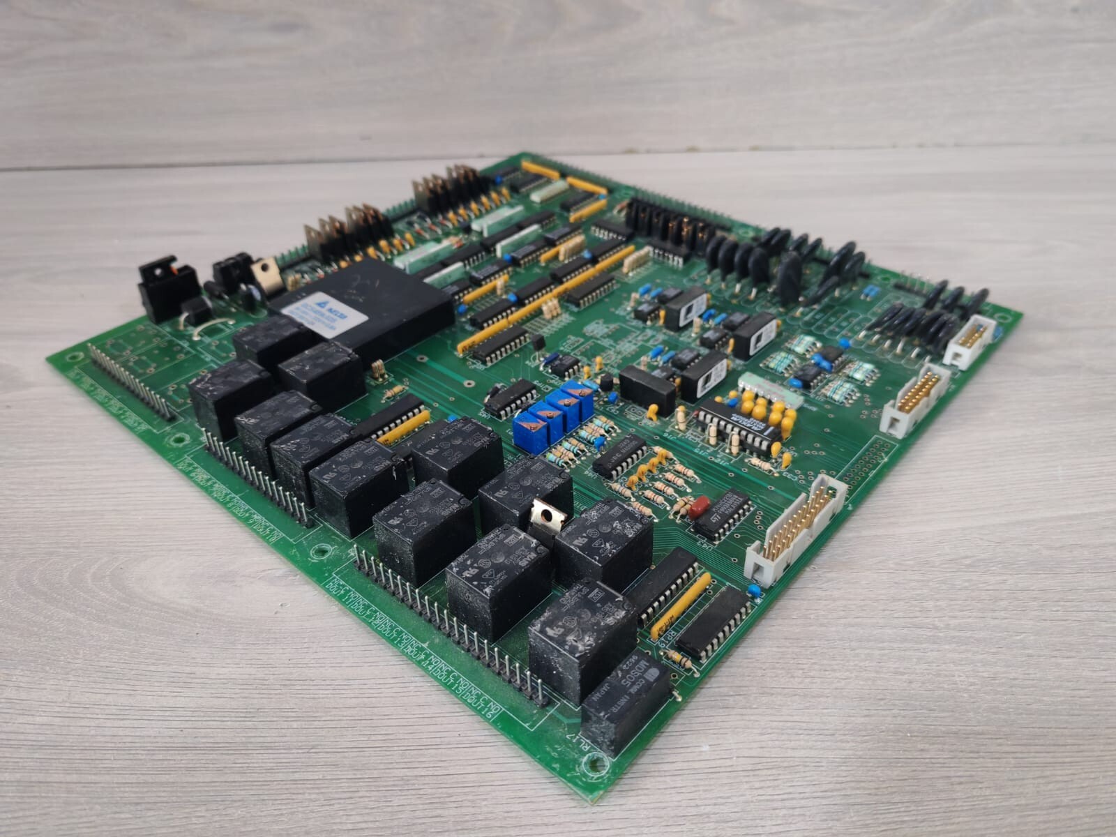 DIGITAL SOLAR TECHNOLOGIES MPR-2003-01 DIGITAL SOLAR TECHNOLOGIES BOULDER MPR-2003-01 PCB BOARD [OTHERS] 8