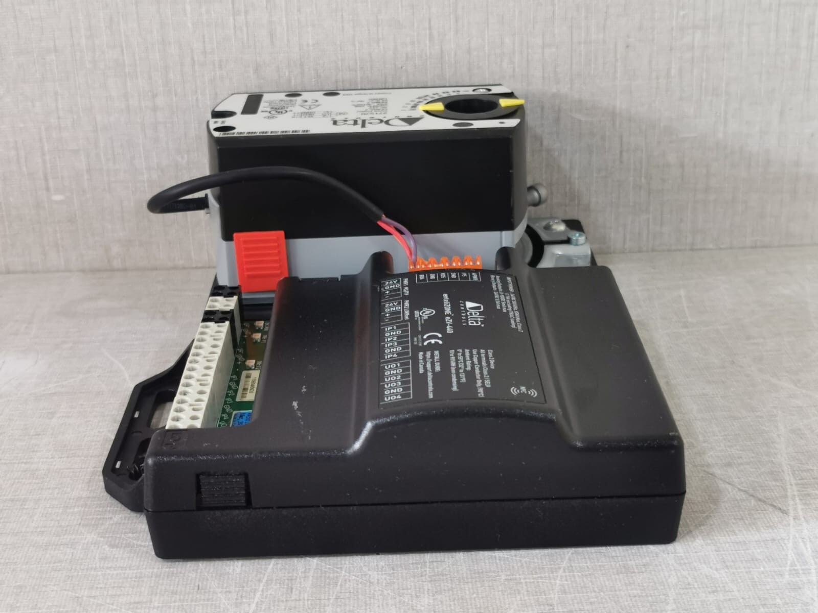 DELTA CONTROLS EZV-440 DELTA CONTROLS EZV-440-AMP ENTELIZONE PROGRAMMABLE VAV CONTROLLER 9