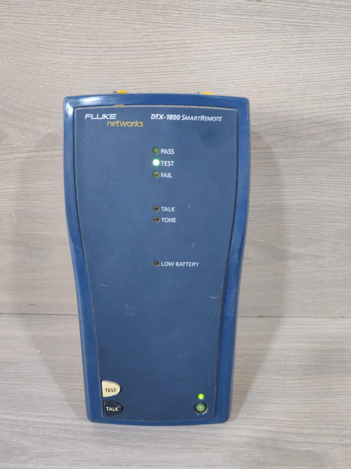 Fluke Networks DTX-1800 Fluke Networks DTX-1800 Smart Remote with Battery 3