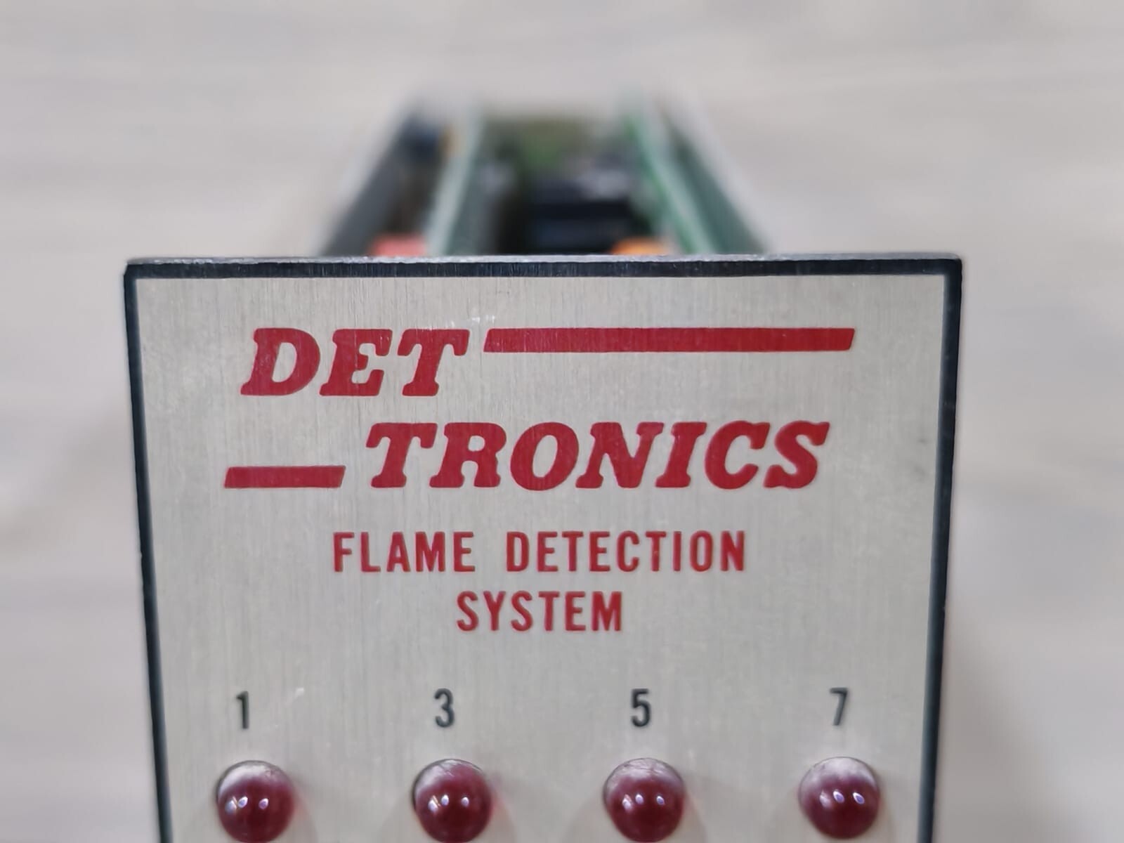 DET TRONICS 003955-003 REV.A DET TRONICS R7494 B5001 UV/IR CONTROLLER 003955-003 REV.A 8ZONE 8 CHANNEL 2