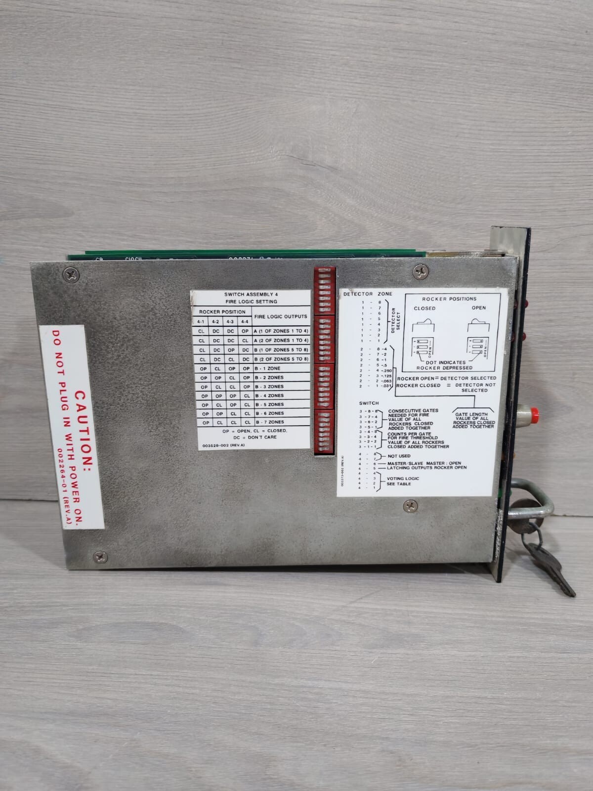 DET TRONICS 003955-003 REV.A DET TRONICS R7494 B5001 UV/IR CONTROLLER 003955-003 REV.A 8ZONE 8 CHANNEL 9