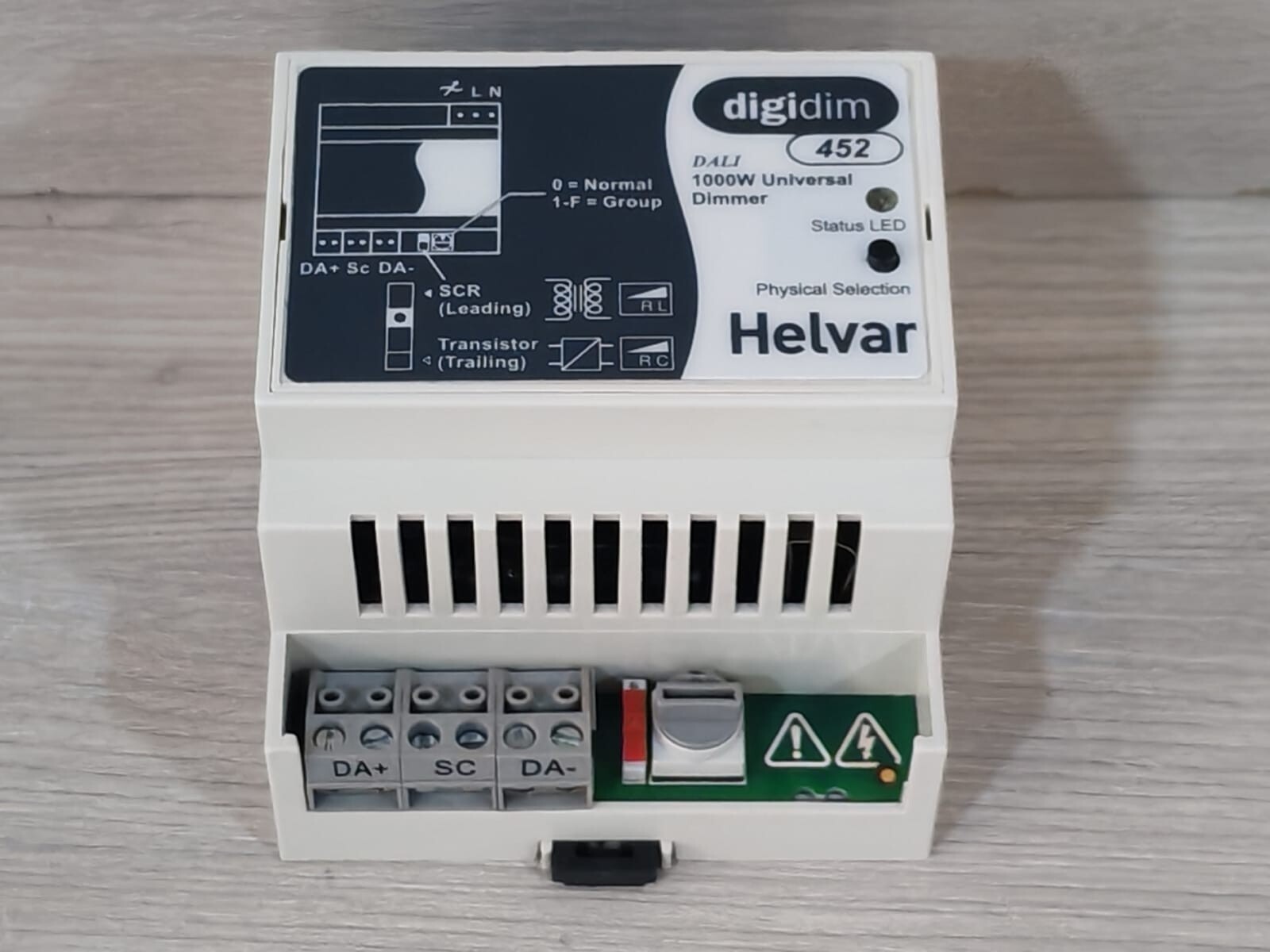 Helvar DIGIDIM452 HELVAR DigiDim 452 DALI 1000W Universal Dimmer 4