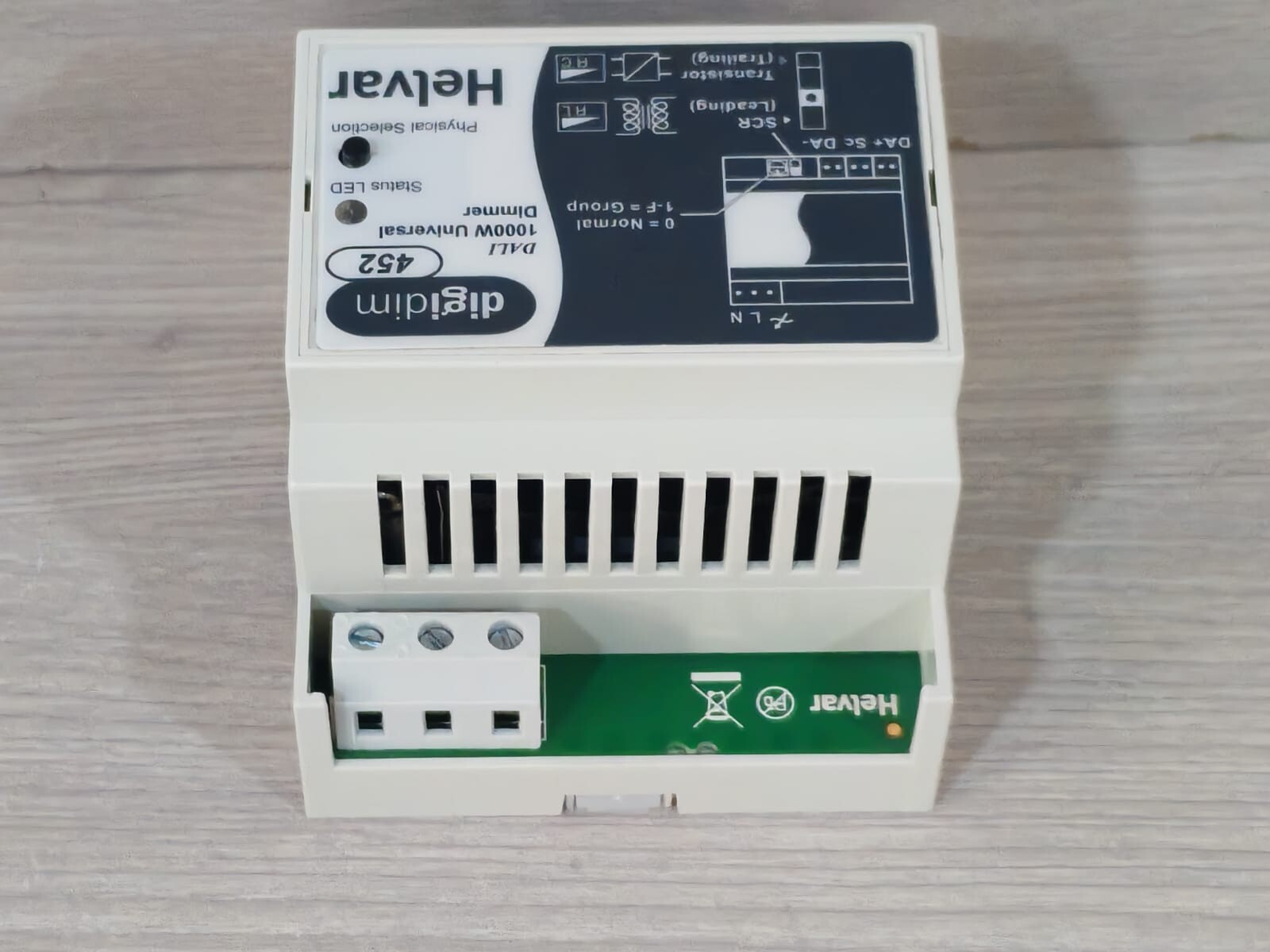 Helvar DIGIDIM452 HELVAR DigiDim 452 DALI 1000W Universal Dimmer 5