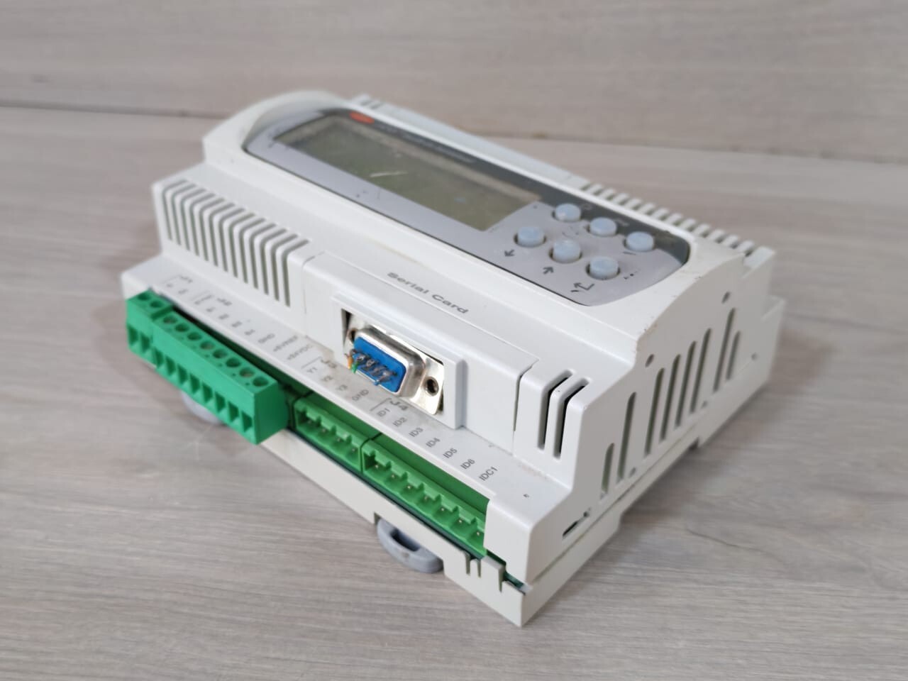 Carel PCO1000BX0 CAREL PCO1000BX0 REV 1.610 TERMINAL MODULE- WITH DUST ON THE SCREEN DISPLAY 10