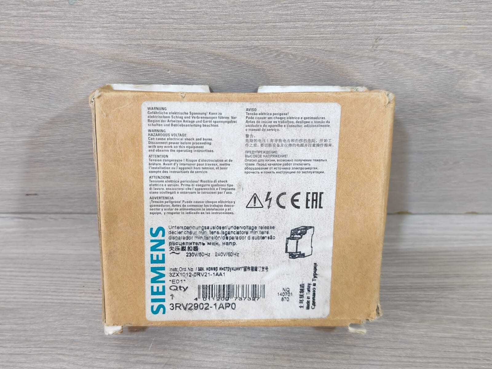 Siemens 3RV2902-1AP0 SIEMENS 3RV2902-1AP0 UNDERVOLTAGE RELEASE 10