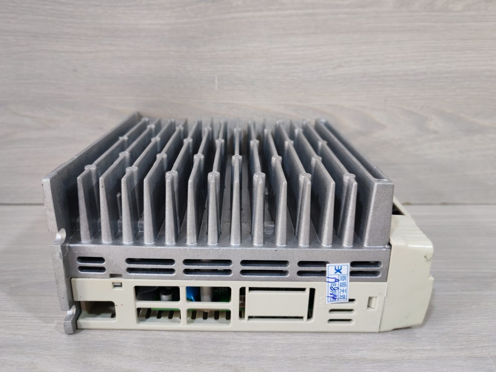 ROYALTEC RT330-20C1 ROYALTEC RT330-20C1 AC SERVO DRIVER 9