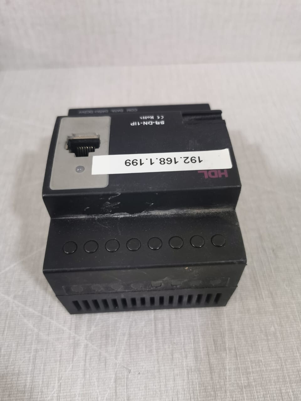 HDL SB-DN-1IP HDL SB-DN-1IP One PORT BUS SWITCHBOARD 4