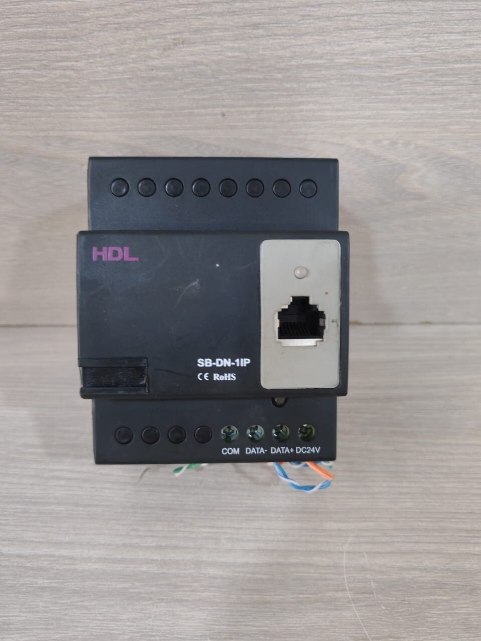 HDL SB-DN-1IP HDL SB-DN-1IP One PORT BUS SWITCHBOARD 7