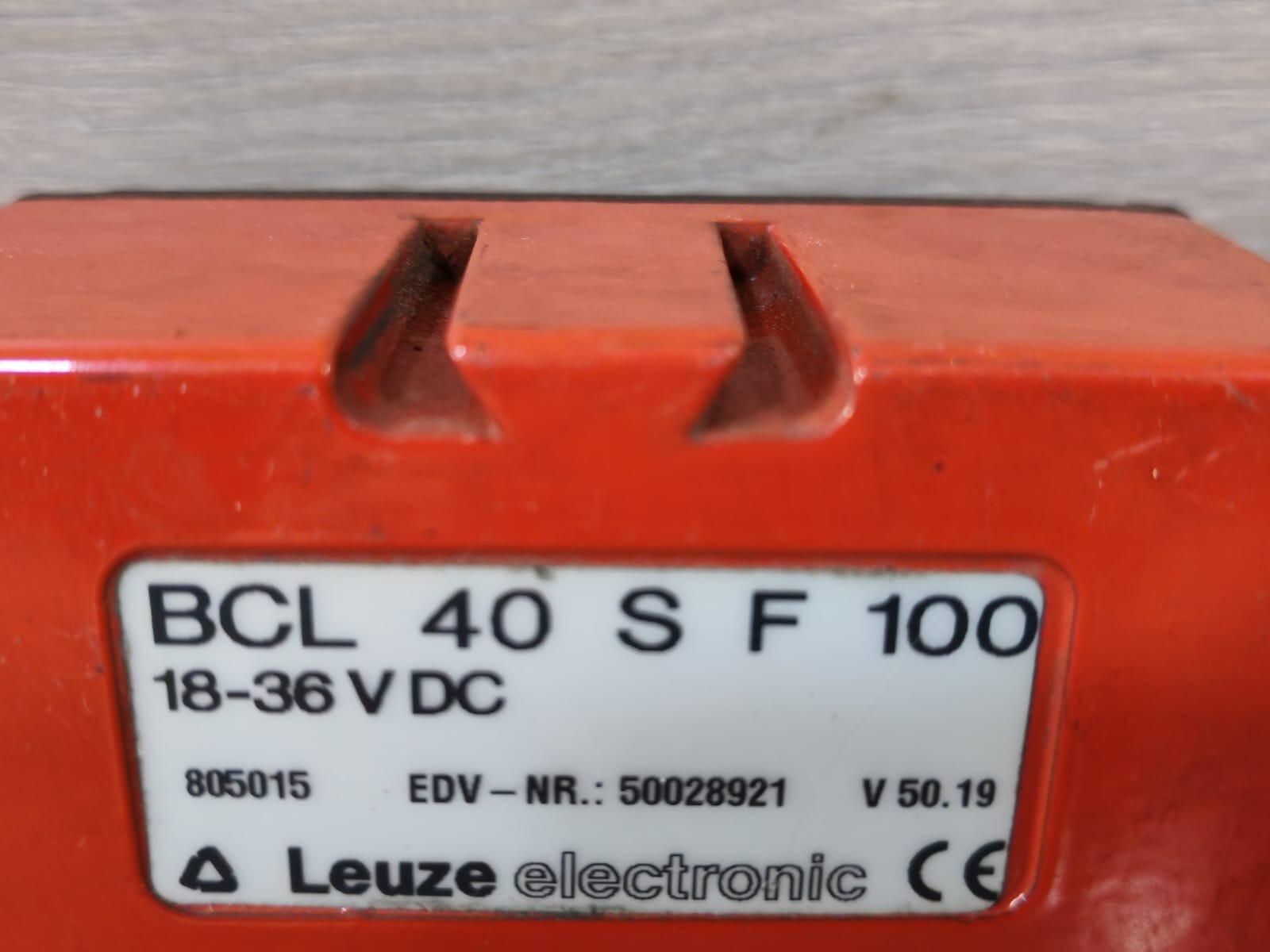 Leuze 50028921 LEUZE BCL 40 S F 100 BARCODE SCANNER 50028921 V 50.19 2