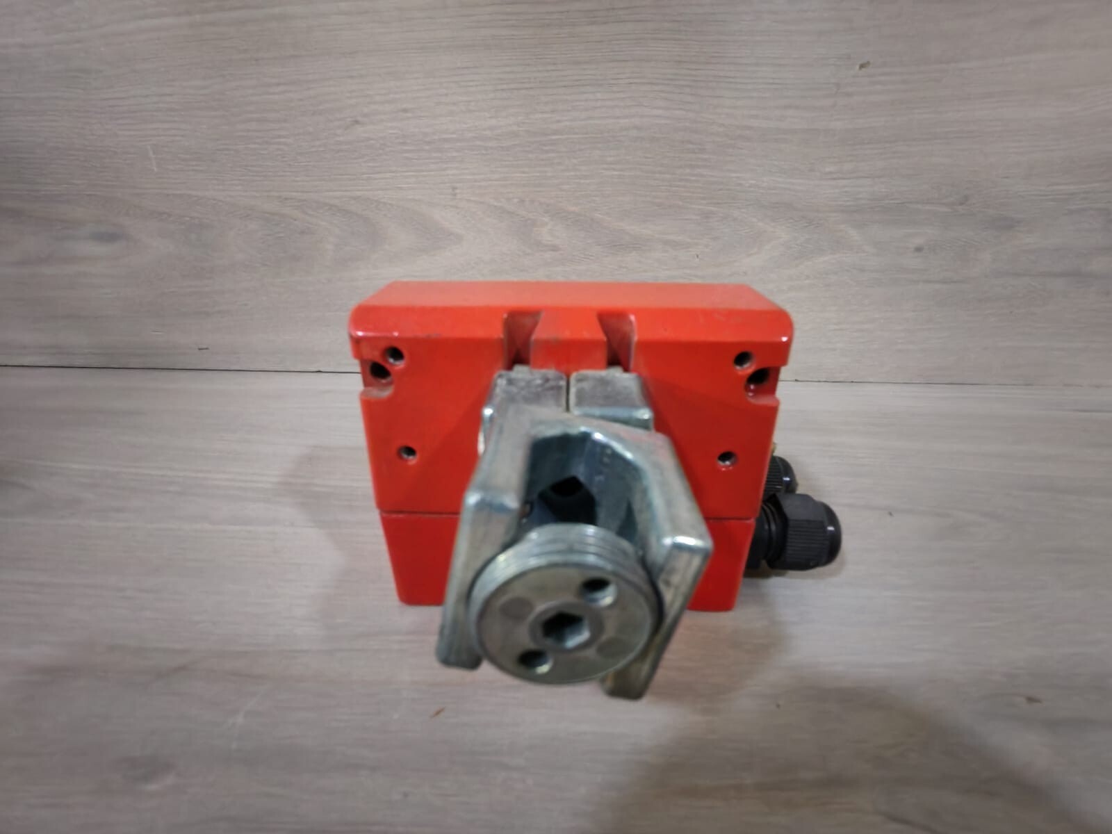 LEUZE MA 1O 100 MODULAR CONNECTION UNIT 50026110 V 1.09 6