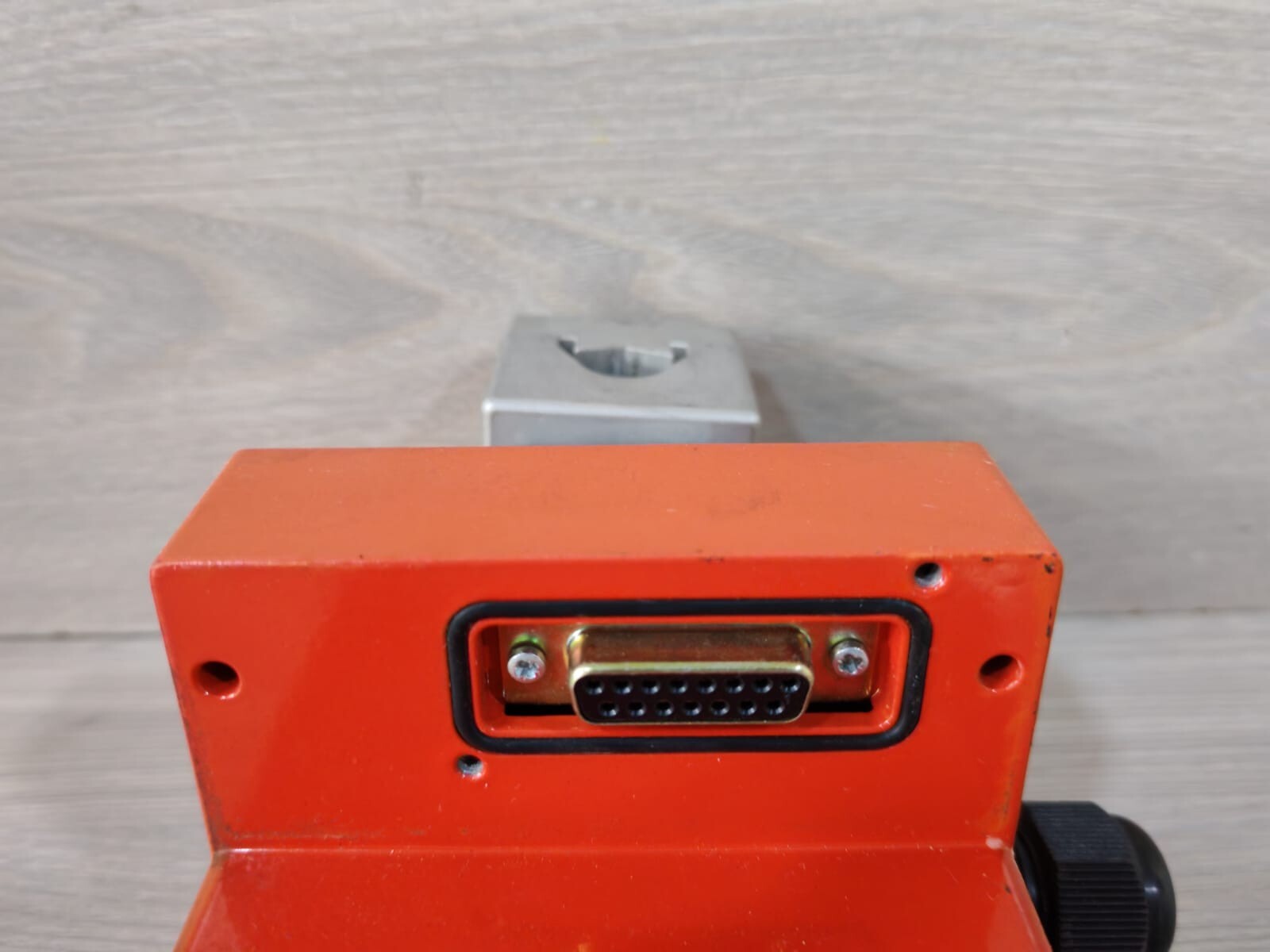 LEUZE MA 1O 100 MODULAR CONNECTION UNIT 50026110 V 1.07 3