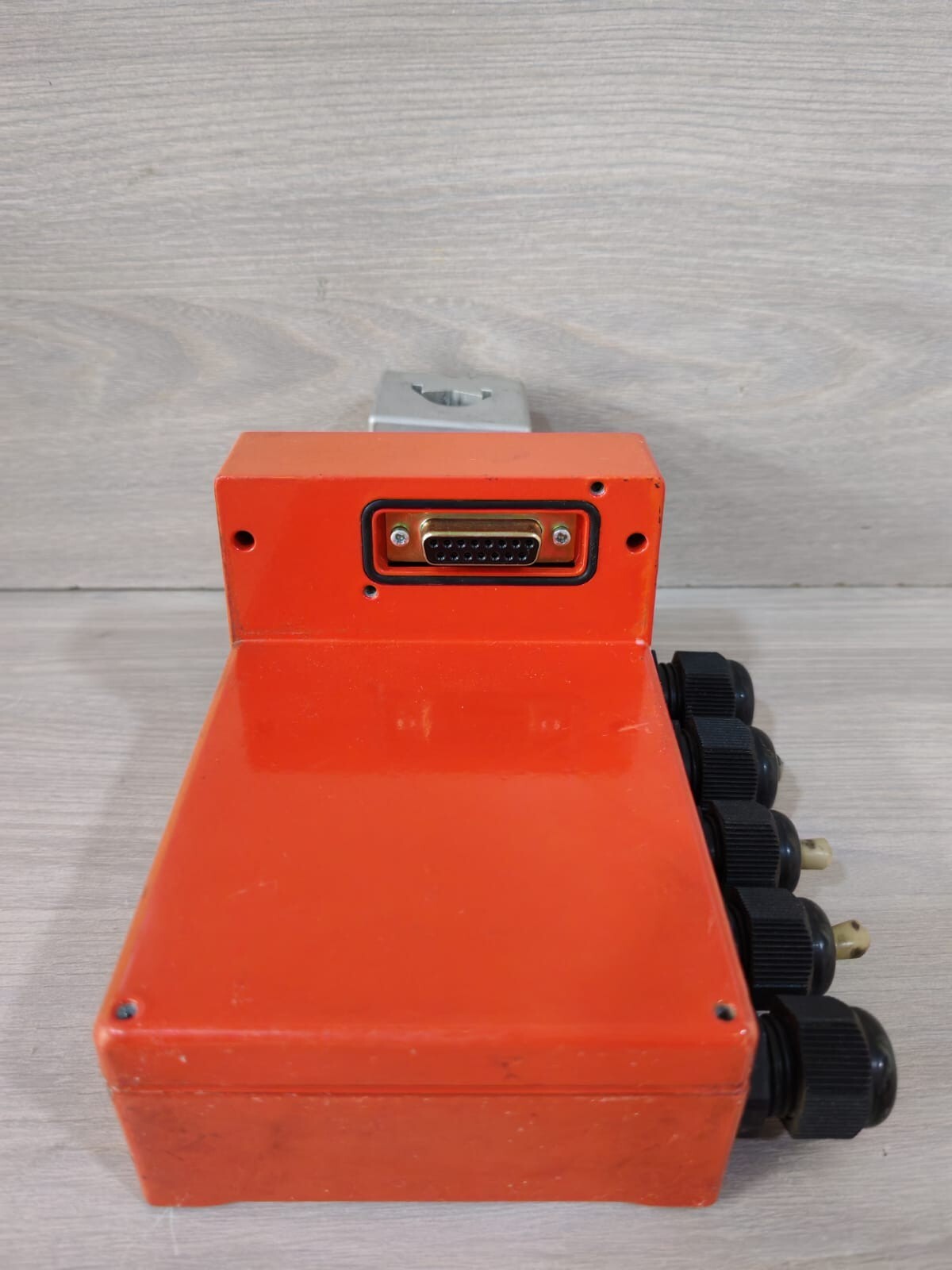 LEUZE MA 1O 100 MODULAR CONNECTION UNIT 50026110 V 1.07 4