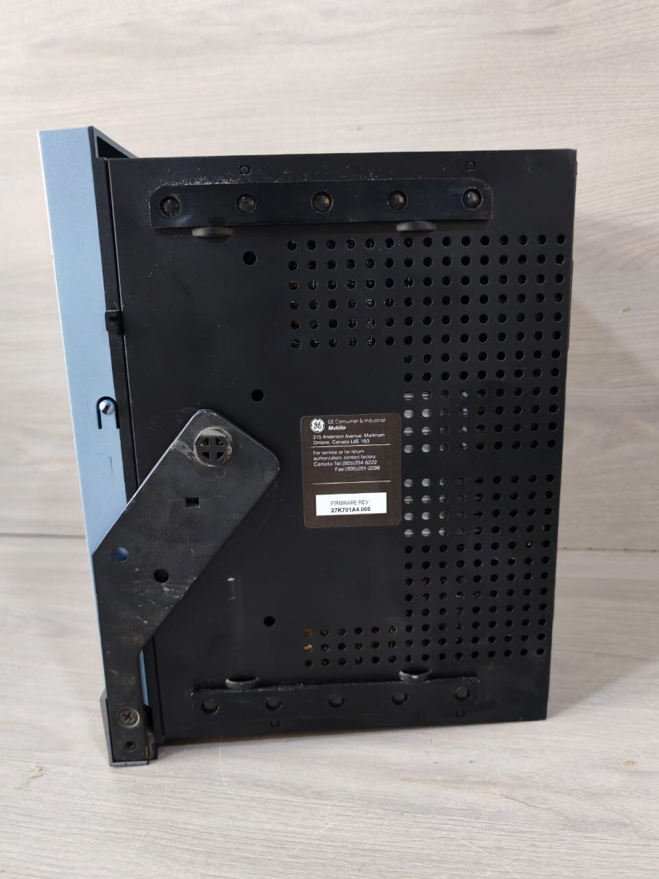 GE RELAY-750 GE SR750 Feeder Management Relay 750-P1-G1-S1-HI-A20-R-E-H WITH CASE 8
