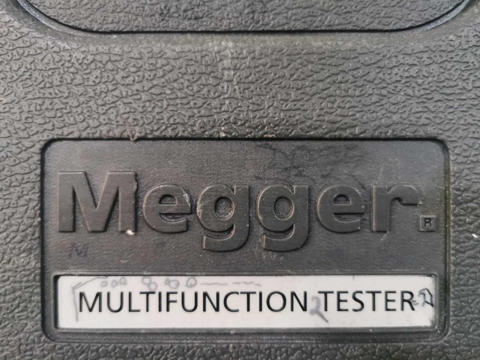 Megger MFT1735 MEGGER MFT1735 - MULTIFUNCTION TESTER- DAMAGED CASE LOCK 2